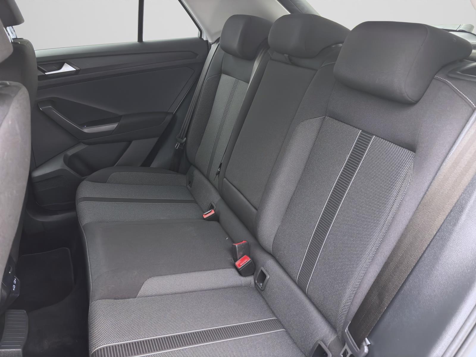 Volkswagen T-Roc 1.0 TSI LIFE NAVI LED SITZHZG LM16