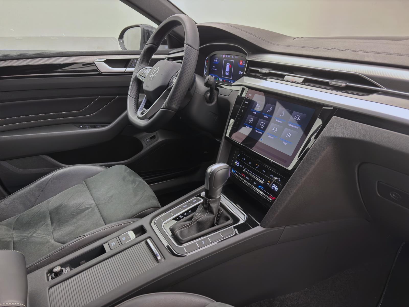 Volkswagen Arteon Shooting Brake 2.0 TSI DSG R-LINE NAVI AHK KLIMA LED