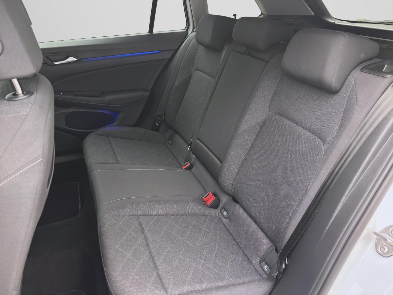 Volkswagen Golf Variant 2.0 TDI DSG LIFE LED PDC NAVI KLIMA