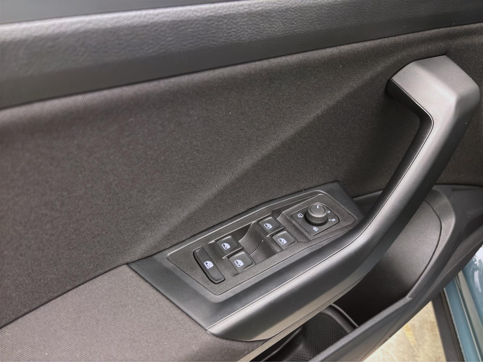 Volkswagen T-Roc 1.0 TSI LIFE NAVI LED SITZHZG LM16
