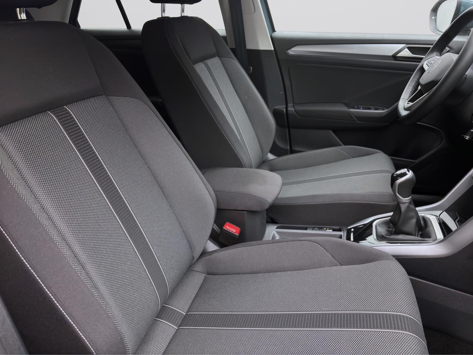 Volkswagen T-Roc 1.0 TSI LIFE NAVI LED SITZHZG LM16