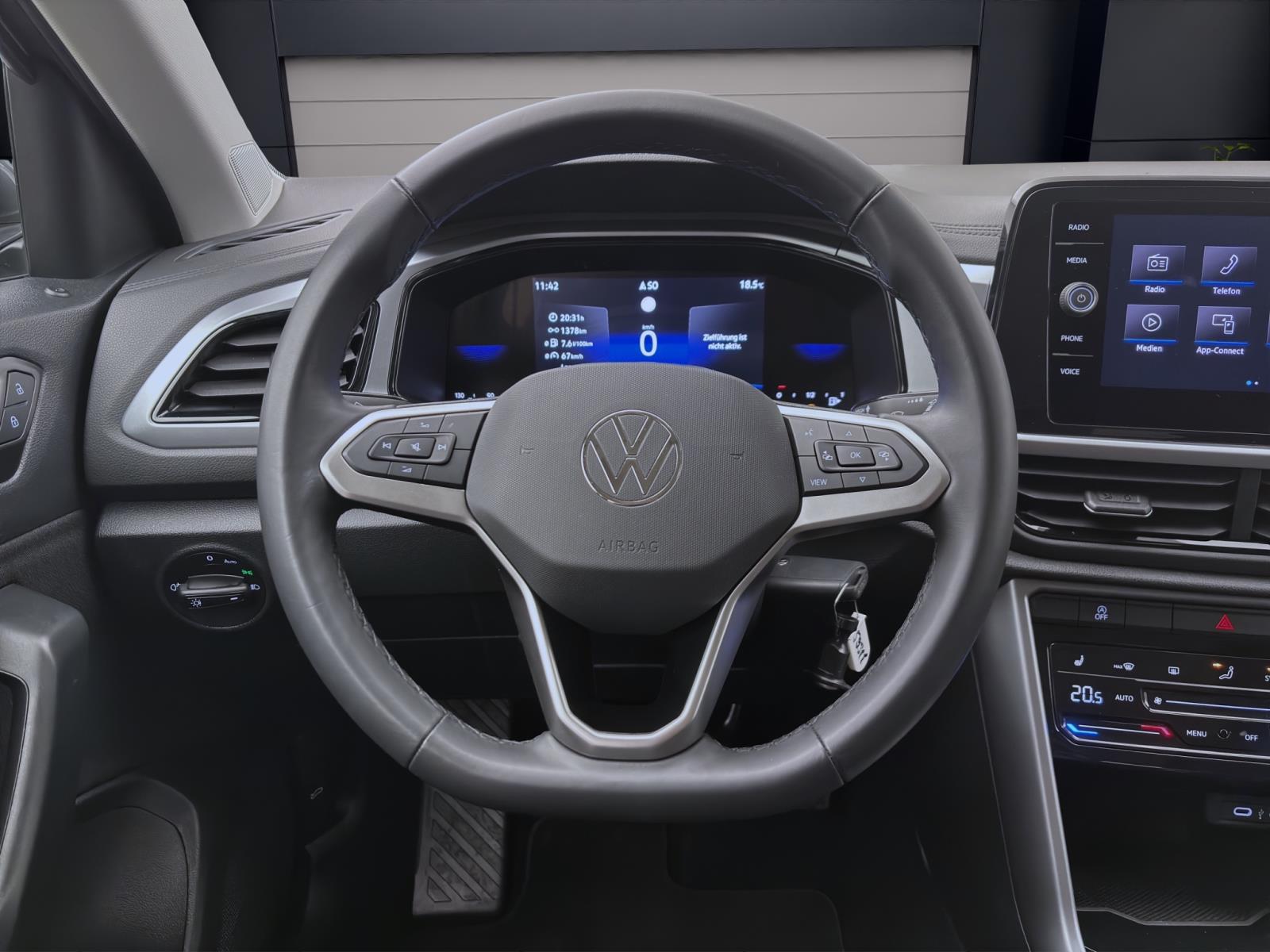 Volkswagen T-Roc 1.0 TSI LIFE NAVI LED SITZHZG LM16