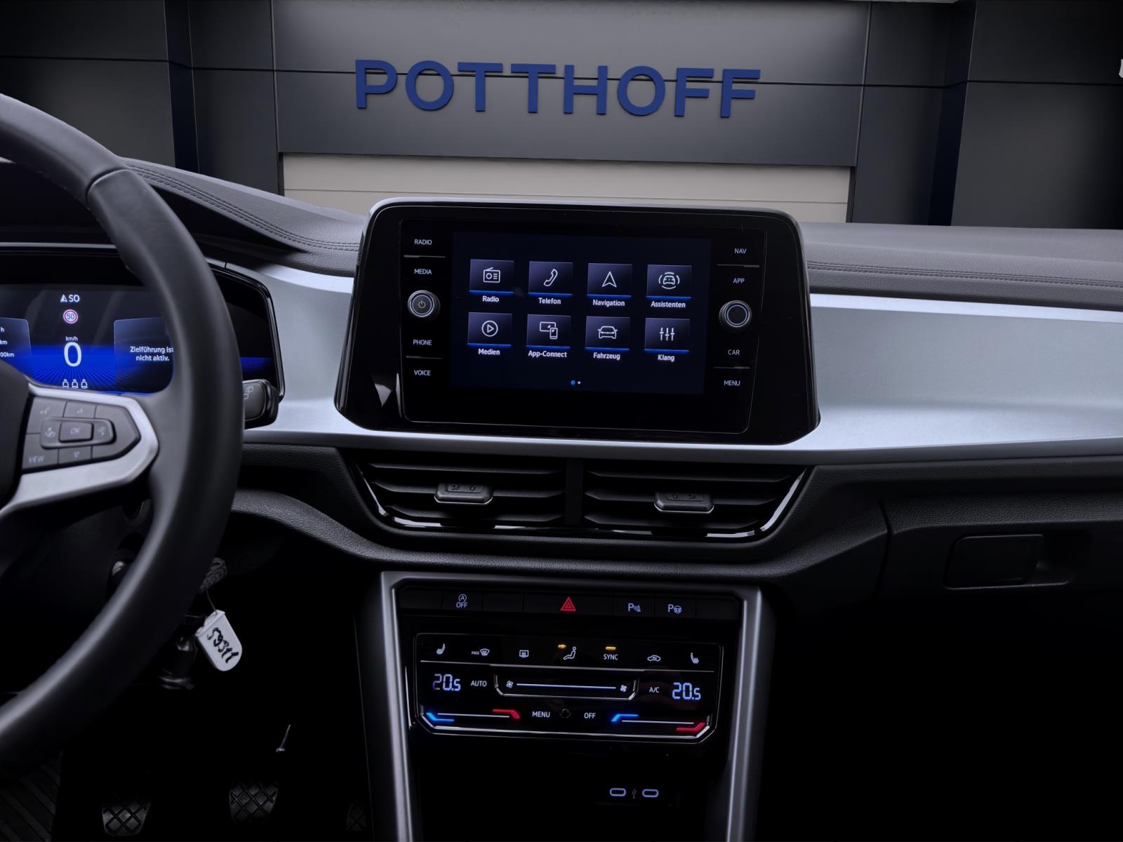 Volkswagen T-Roc 1.0 TSI LIFE NAVI LED SITZHZG LM16