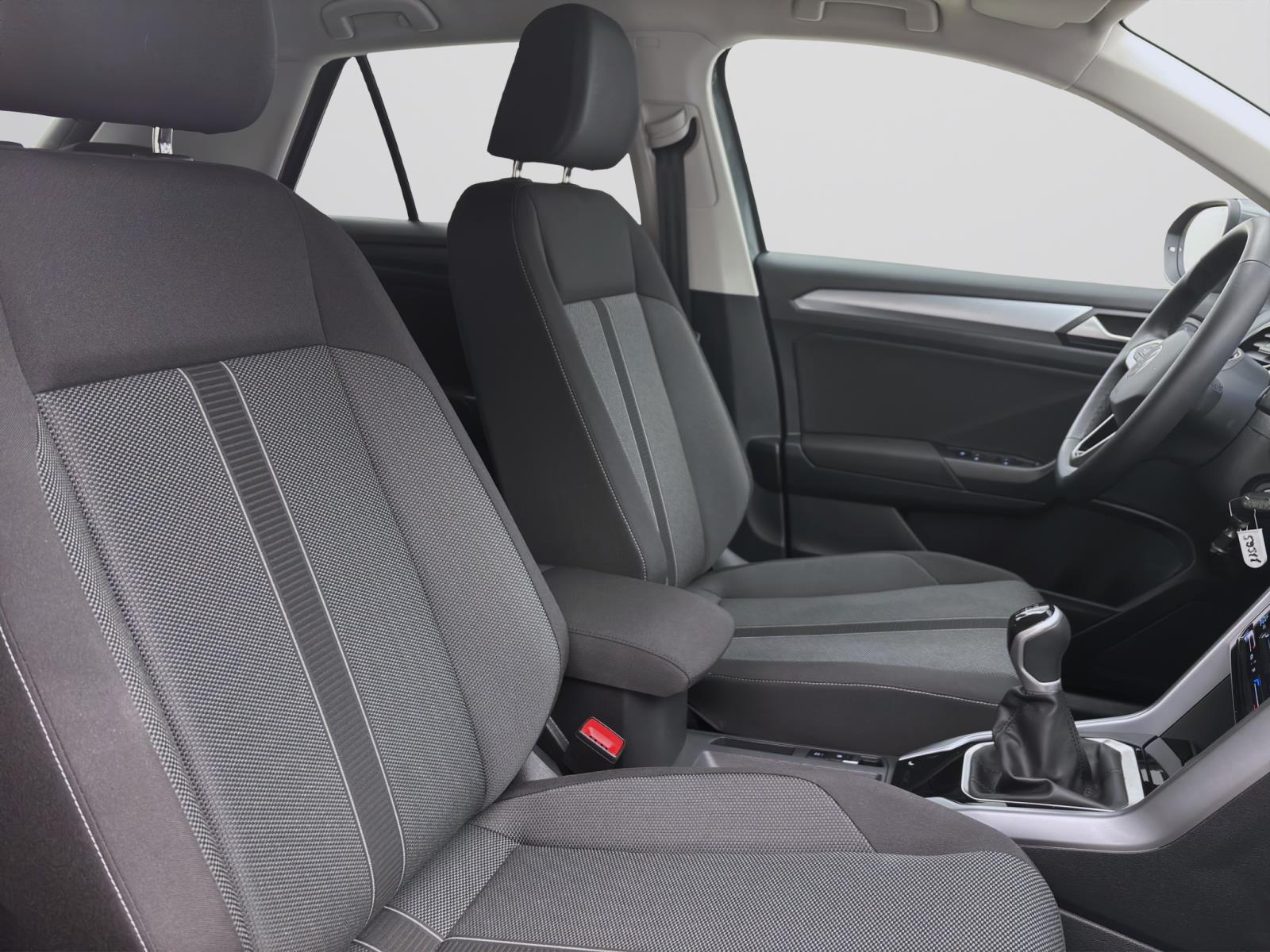 Volkswagen T-Roc 1.0 TSI LIFE NAVI LED SITZHZG LM16