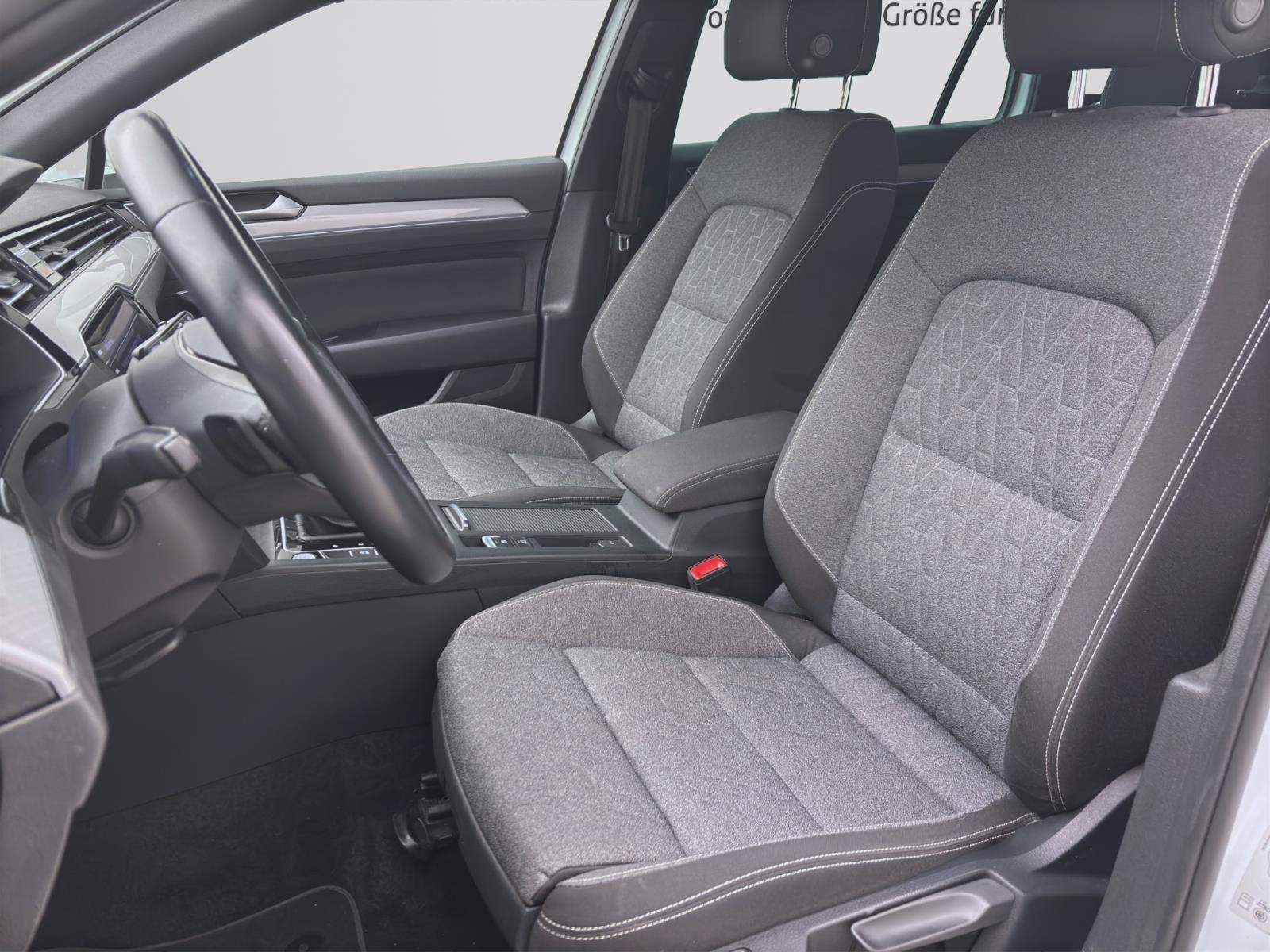 Volkswagen Passat Variant 2.0 TDI DSG BUSINESS AHK ACC NAVI PDC