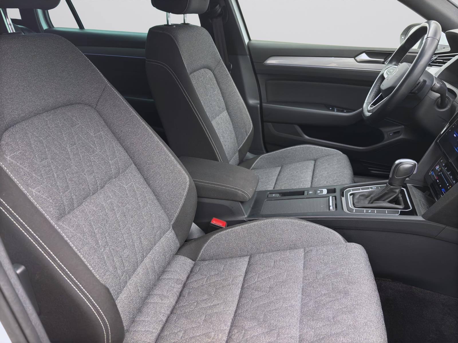 Volkswagen Passat Variant 2.0 TDI DSG BUSINESS AHK ACC NAVI PDC