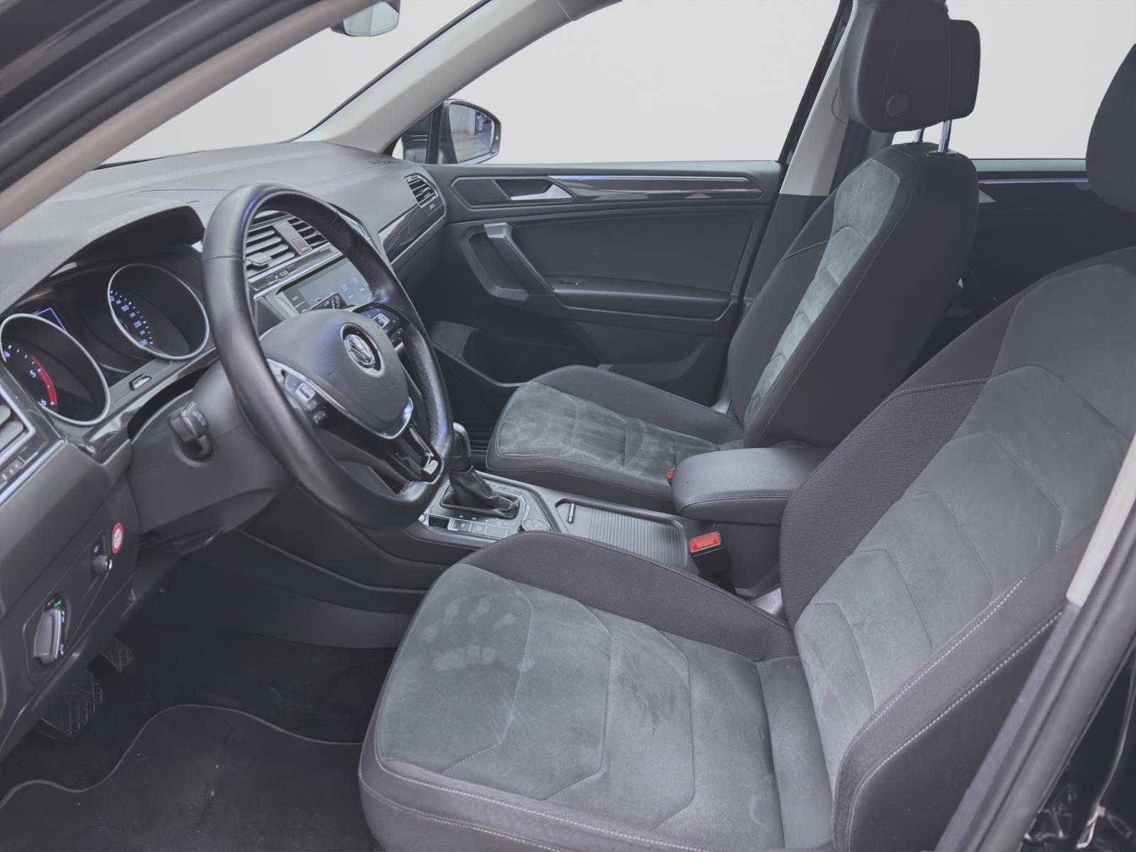 Volkswagen Tiguan Allspace 2.0 TDI DSG 4M R-LINE BLACK STYLE AHK ACC NAVI