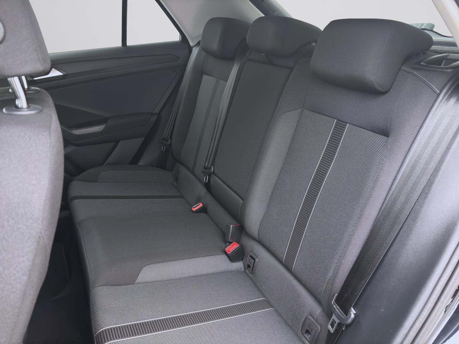 Volkswagen T-Roc 1.0 TSI LIFE NAVI LED PDC SITZHZG