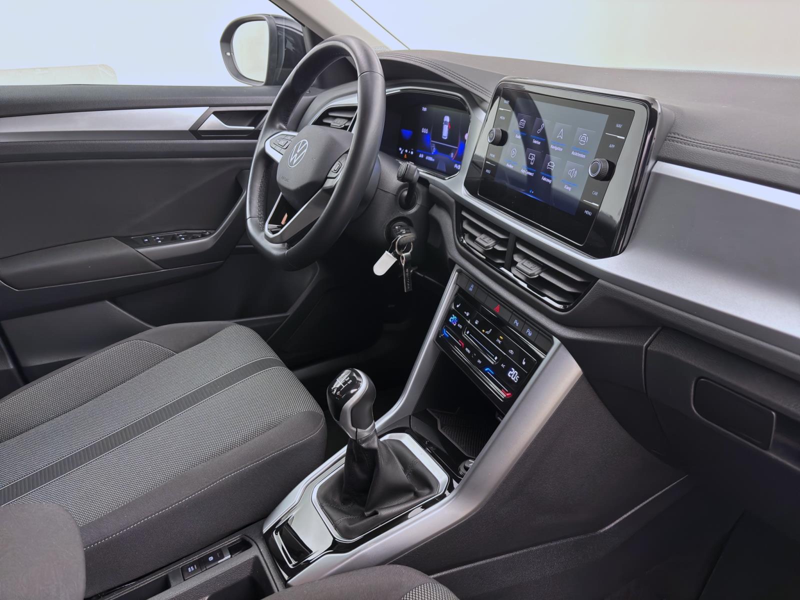 Volkswagen T-Roc 1.0 TSI LIFE NAVI LED PDC SITZHZG