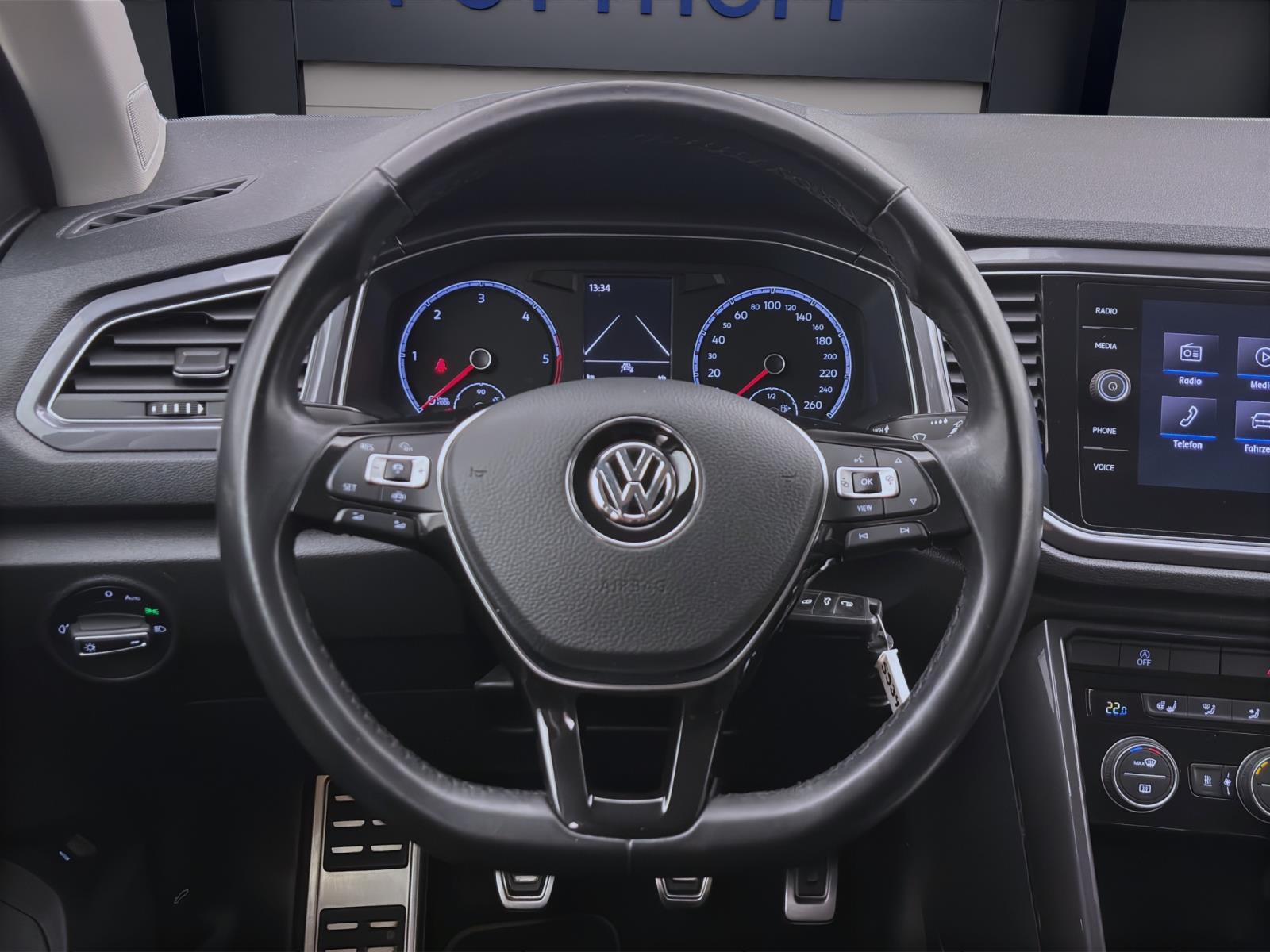 Volkswagen T-Roc 1.6 TDI IQ.DRIVE STANDHZG AHK ACC LED