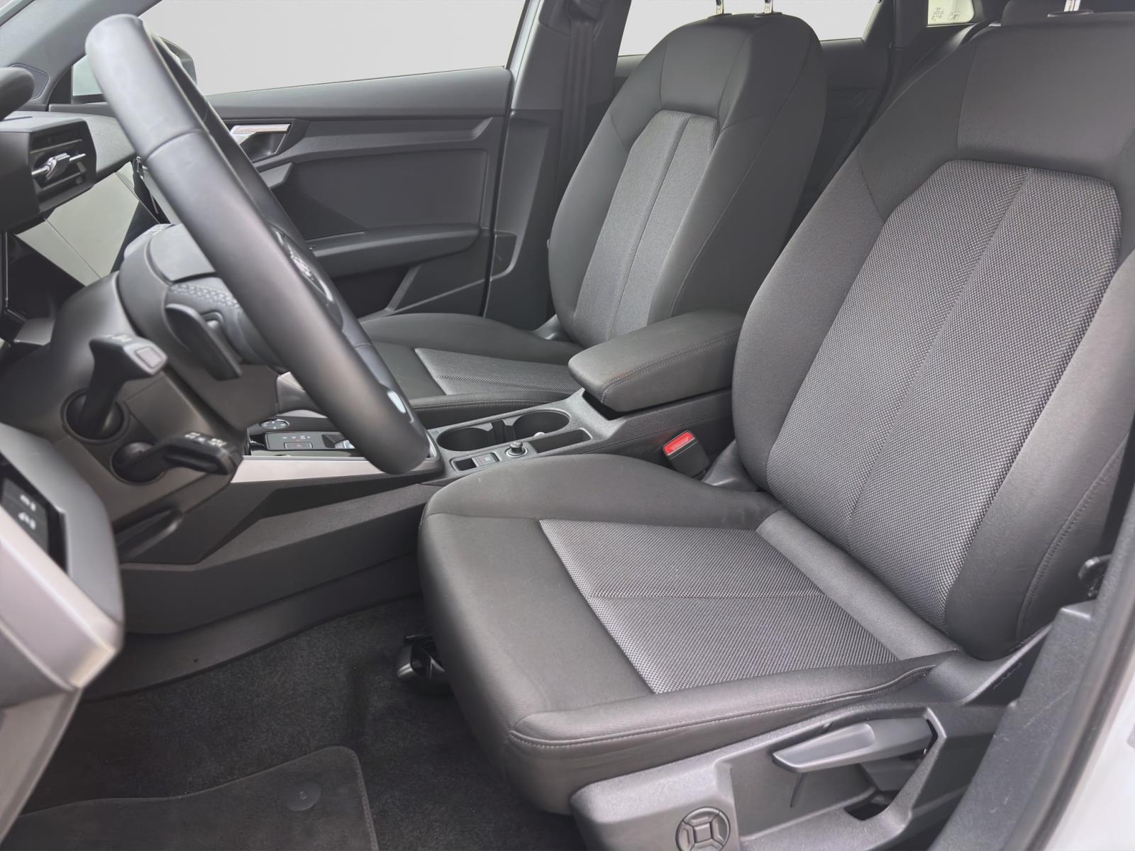 Audi A3 Sportback 35 TDI S LINE MATRIX NAVI KAMERA AHK
