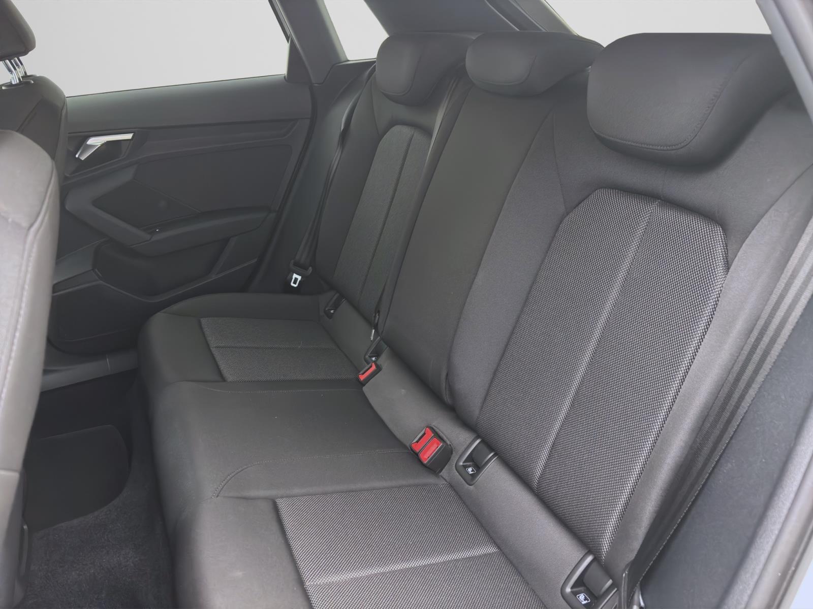 Audi A3 Sportback 35 TDI S LINE MATRIX NAVI KAMERA AHK