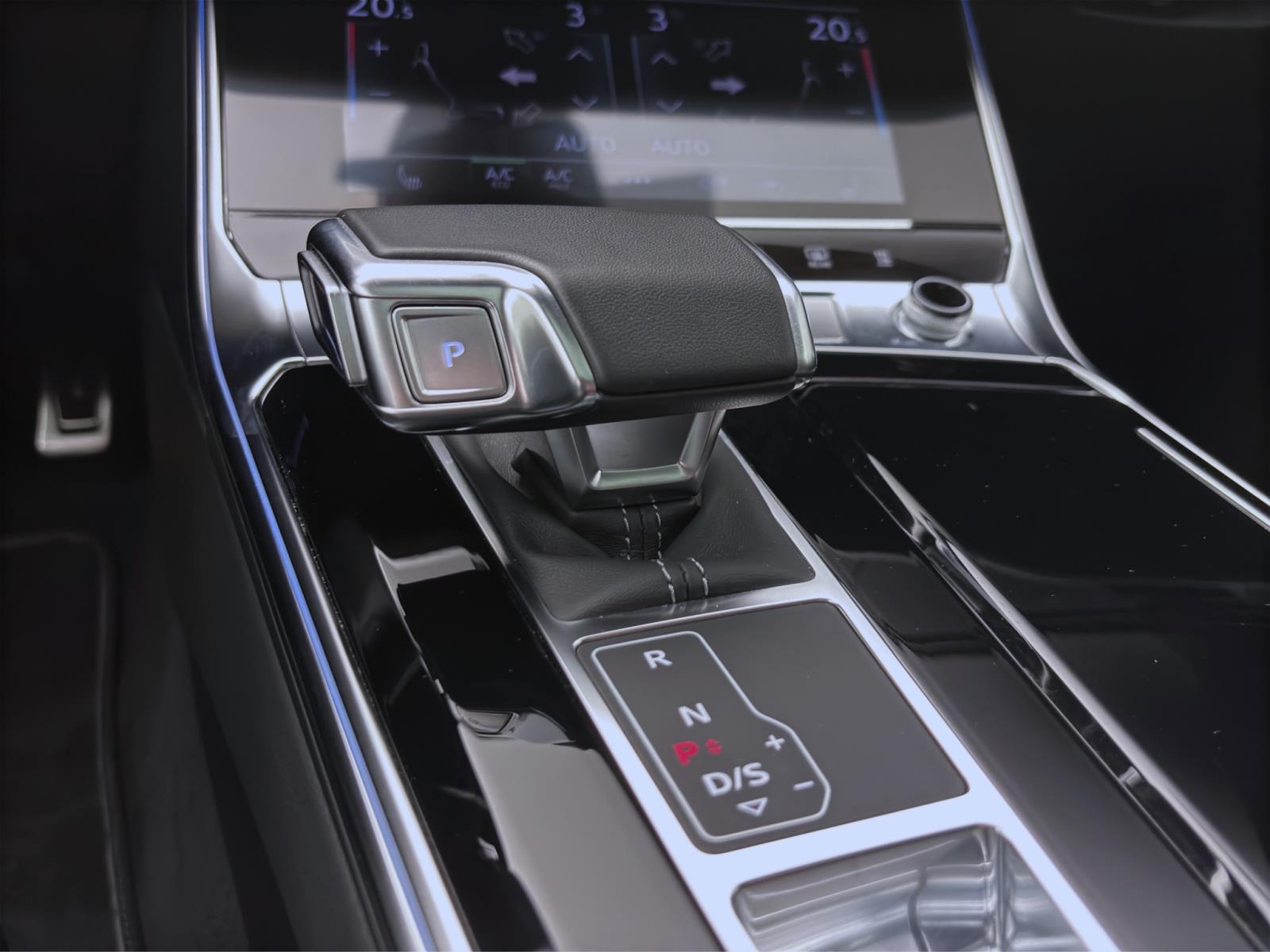 Bild 12: Audi A6 Avant 40 TDI Q S LINE STANDHZG AHK NAVI+ PANO