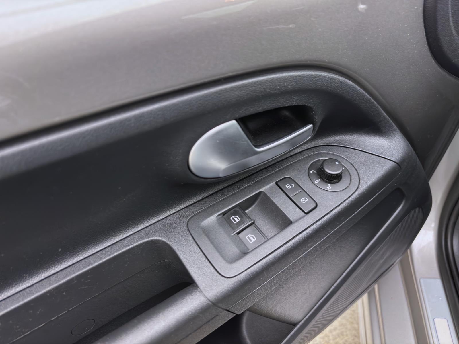 Volkswagen e-up! MAX KAMERA GRA DAB+ PDC