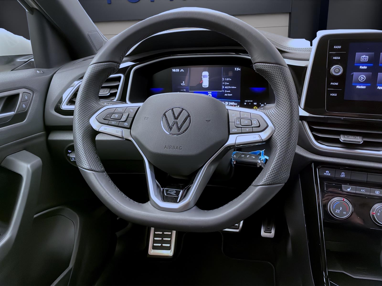 Bild 10: Volkswagen T-Roc 1.5 TSI DSG R-LINE AHK ACC SITZHZG LED+