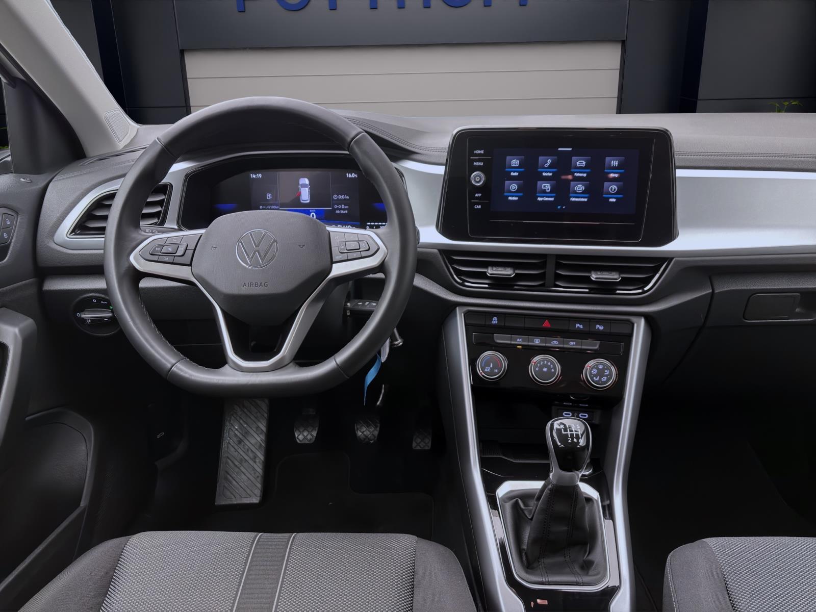 Bild 11: Volkswagen T-Roc 1.0 TSI LIFE KAMERA PDC LED DAB+