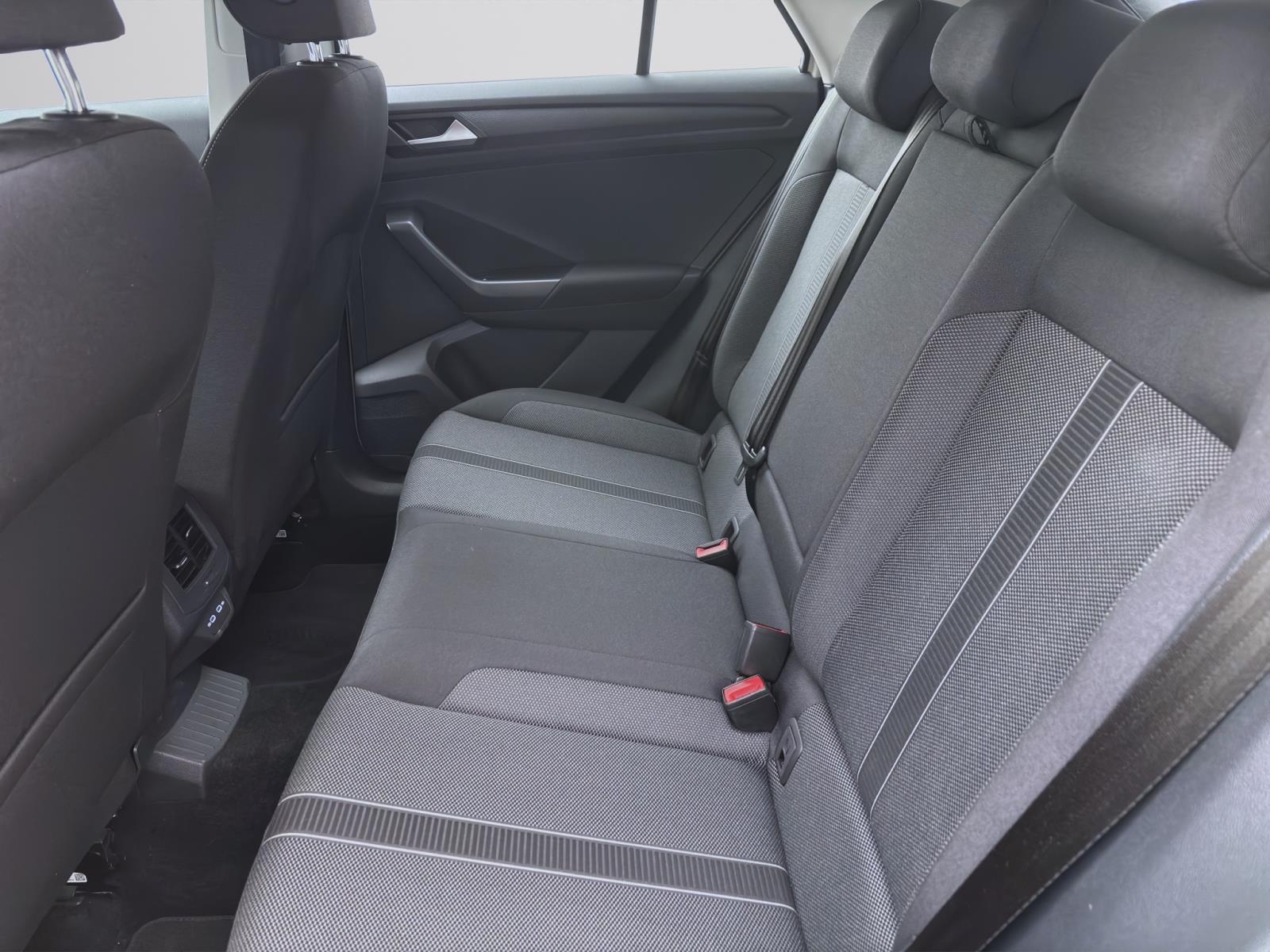 Bild 13: Volkswagen T-Roc 1.0 TSI LIFE KAMERA PDC LED DAB+