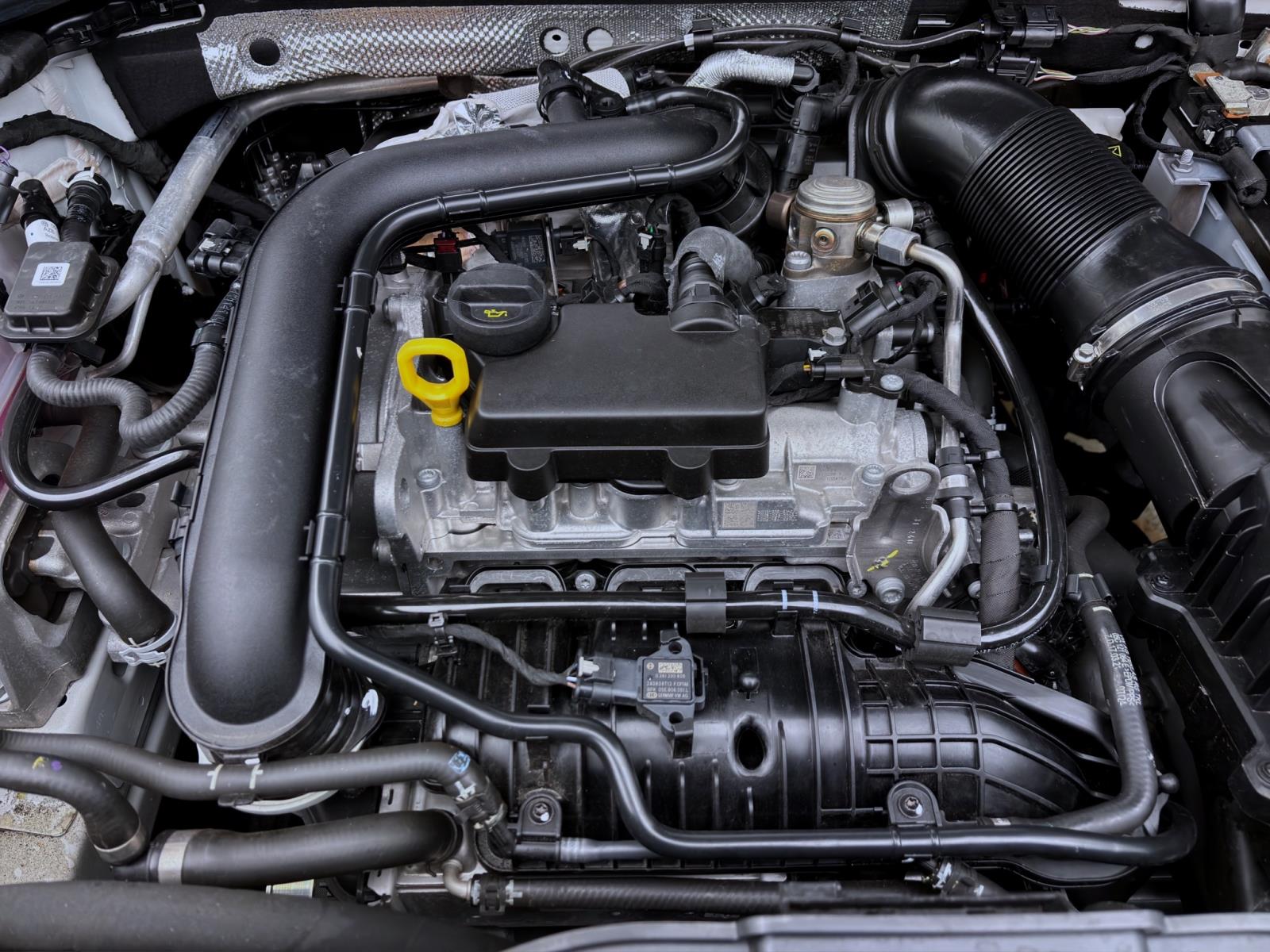 Bild 16: Volkswagen T-Roc 1.0 TSI LIFE KAMERA PDC LED DAB+