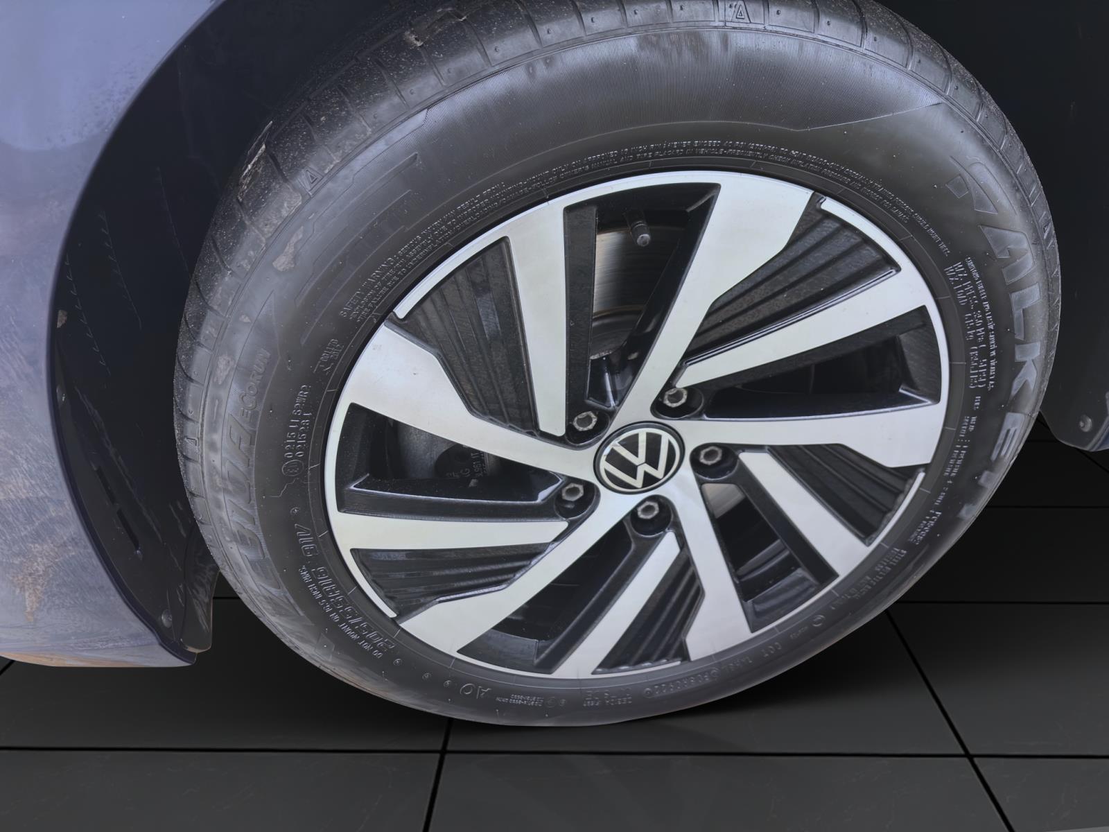 Volkswagen Golf 1.4 eHybrid STYLE AHK NAVI LED+ SITZHZG