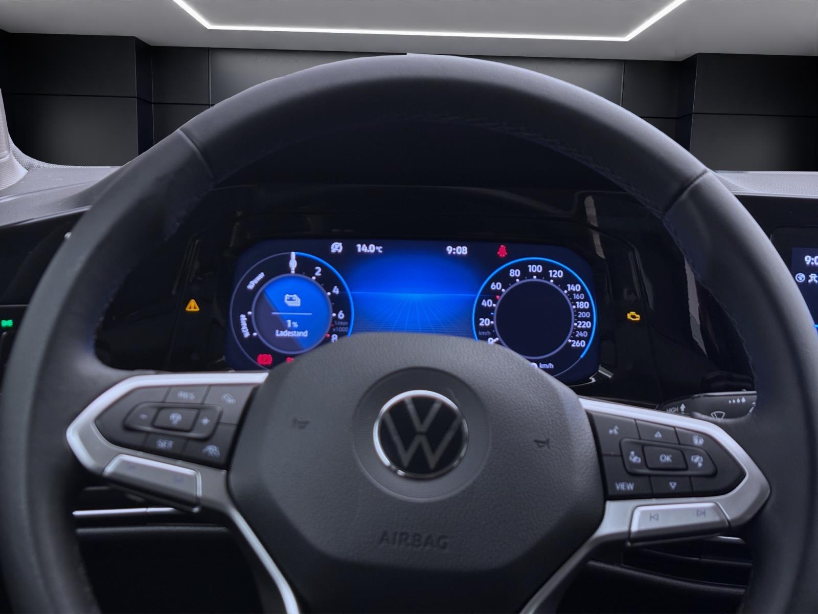 Volkswagen Golf 1.4 eHybrid STYLE AHK NAVI LED+ SITZHZG