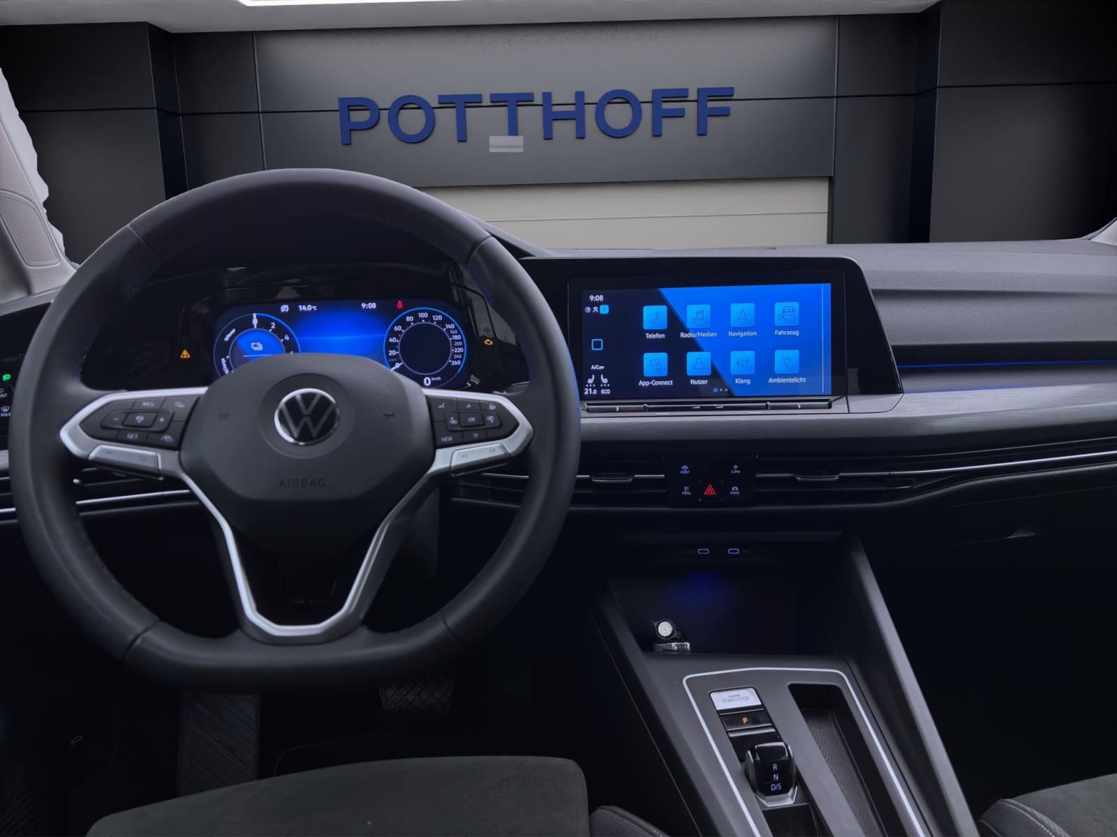 Volkswagen Golf 1.4 eHybrid STYLE AHK NAVI LED+ SITZHZG