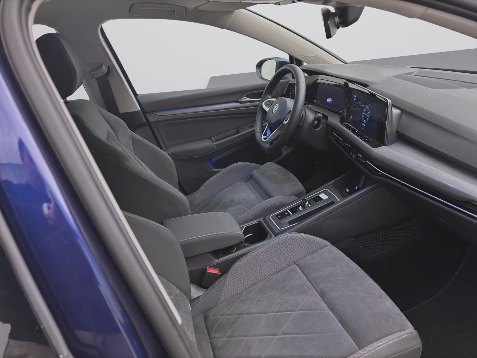 Volkswagen Golf 1.4 eHybrid STYLE AHK NAVI LED+ SITZHZG