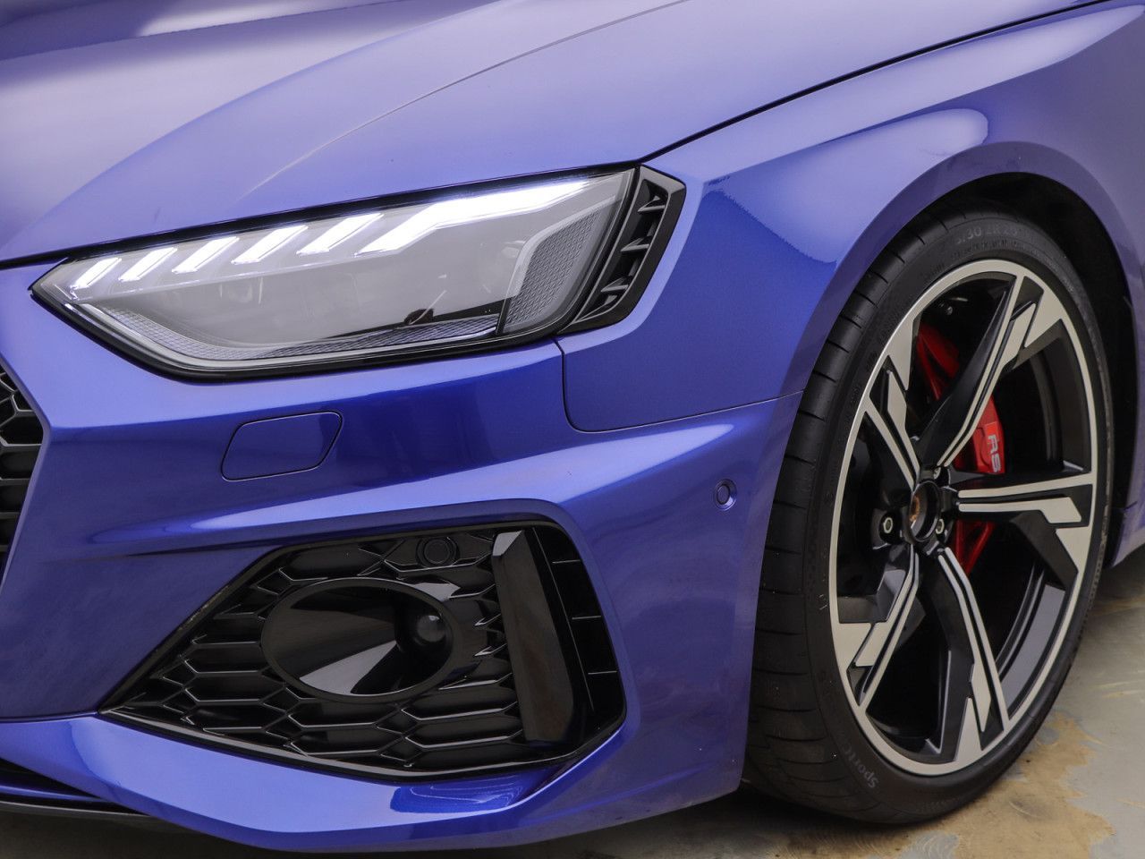 Audi RS4 Avant Q PANO NAVI+ MATRIX B&O HuD