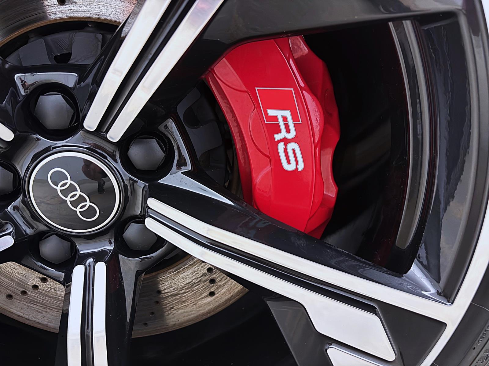 Bild 18: Audi RS4 Avant Q PANO NAVI+ MATRIX B&O HuD