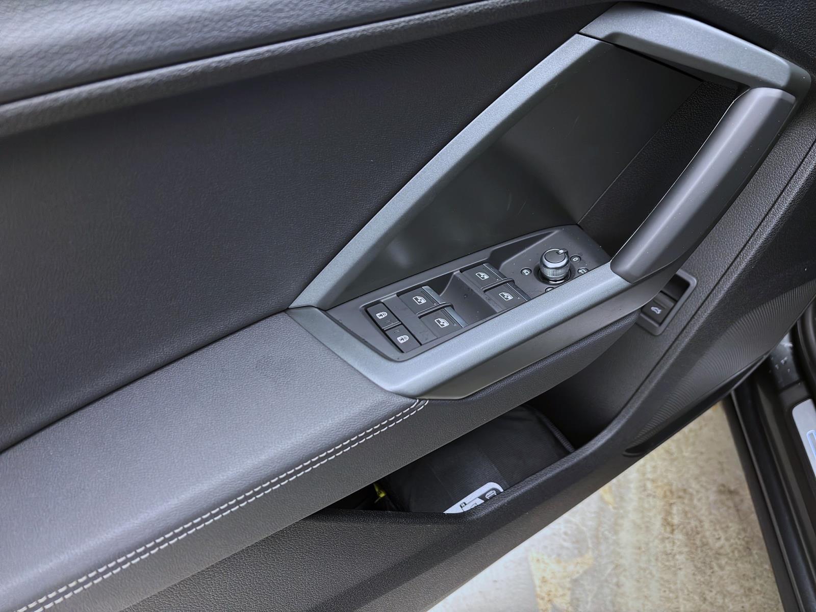 Audi Q3 35 TDI S LINE PANO AHK NAVI+ KAMERA