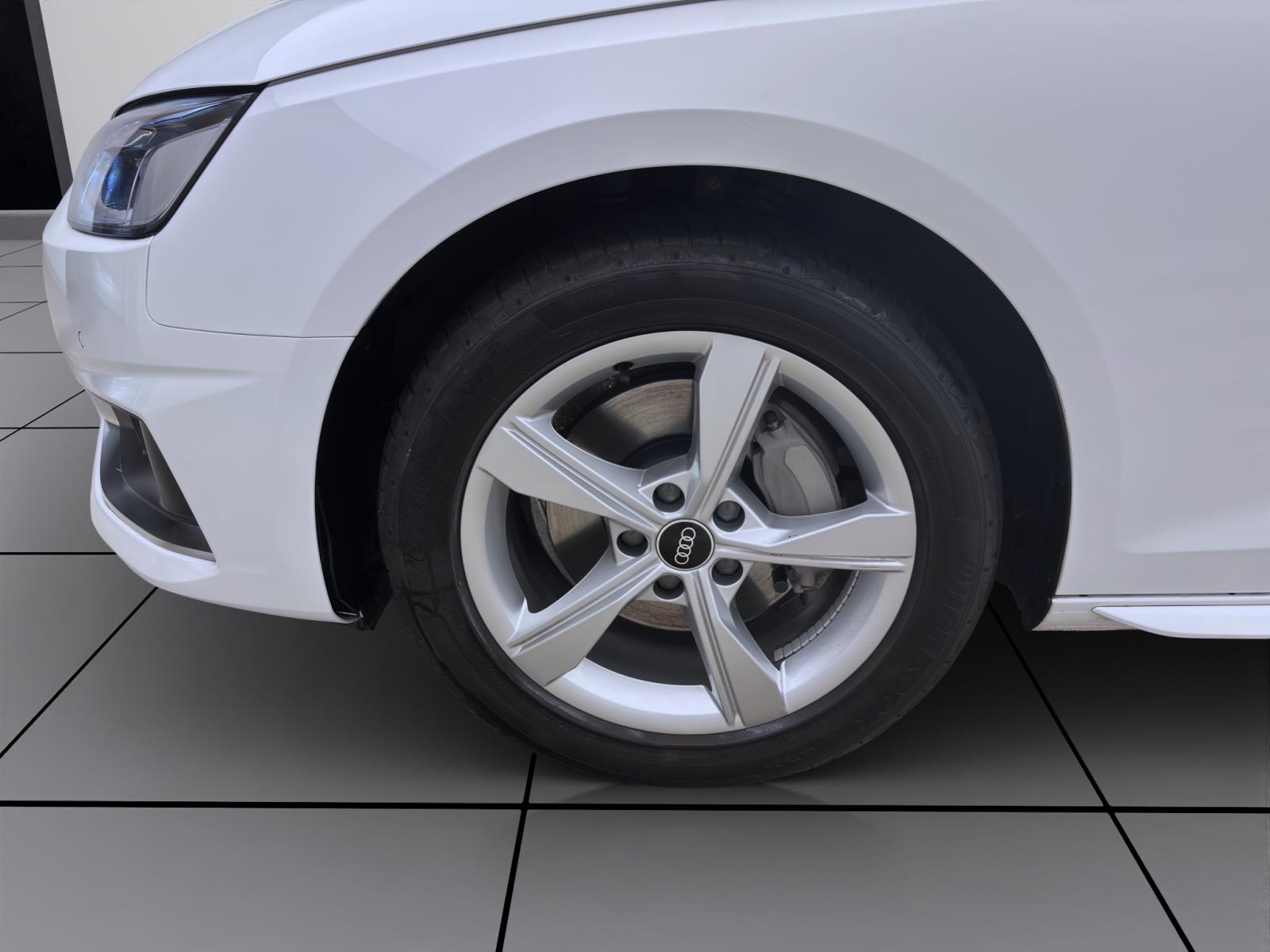 Audi A4 40 TDI Q ADVANCED NAVI+ KAMERA LED PDC