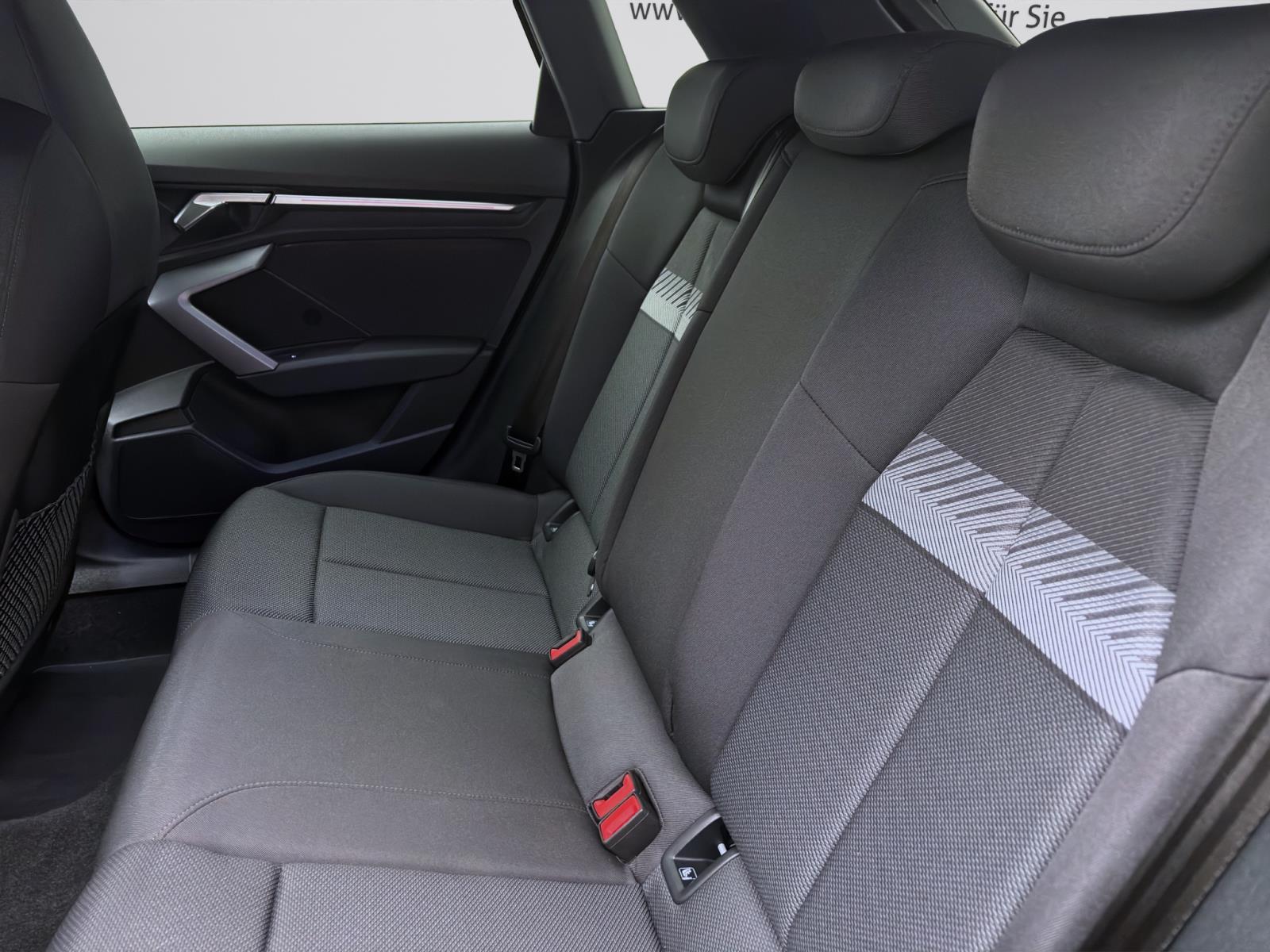 Bild 13: Audi A3 Sportback 30 TFSI NAVI+ KAMERA PDC SITZHZG LED