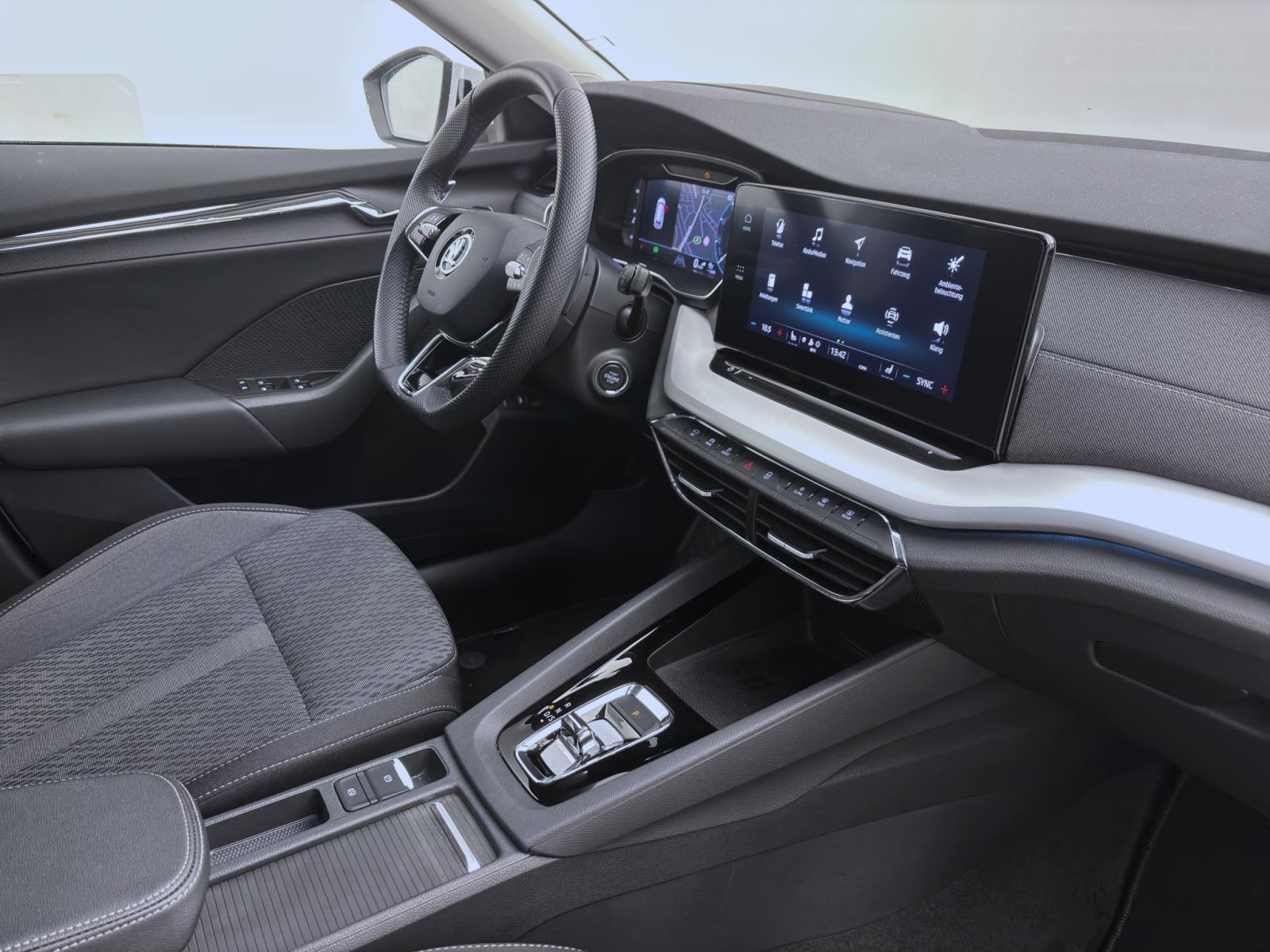 Skoda Octavia Combi 2.0 TDI DSG STYLE NAVI MATRIX HuD SITZHZG