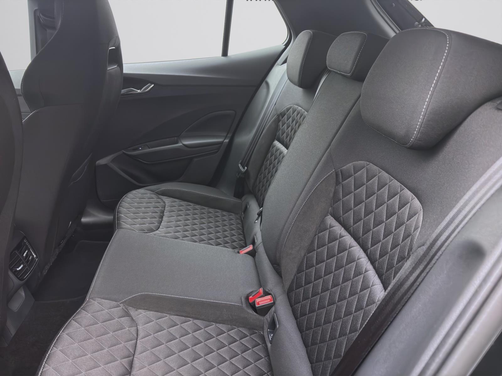 Skoda Fabia 1.0 TSI SELECTION PDC LED KLIMA SITZHZG