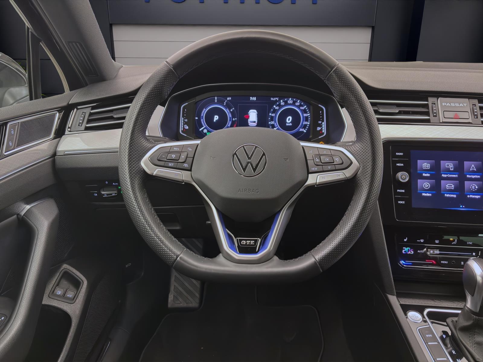 Volkswagen Passat Variant GTE STANDHZG AHK IQ.LIGHT NAVI