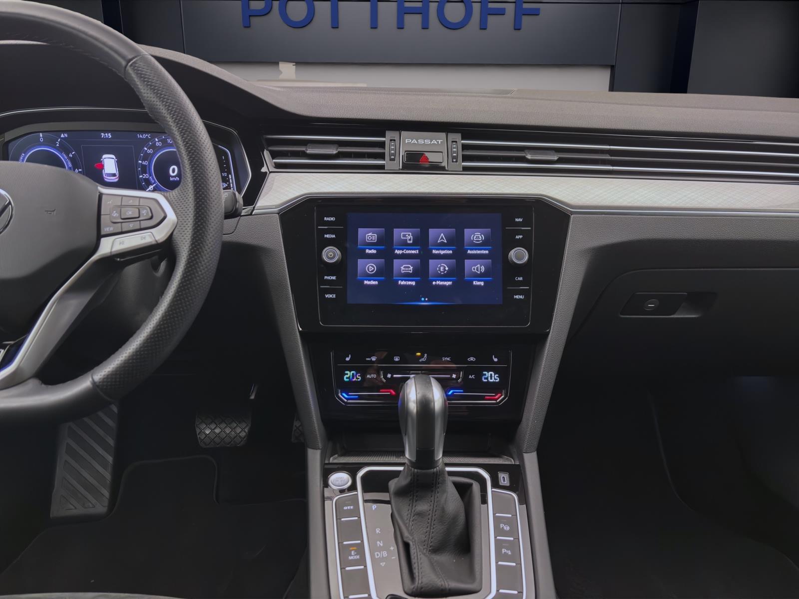 Volkswagen Passat Variant GTE STANDHZG AHK IQ.LIGHT NAVI