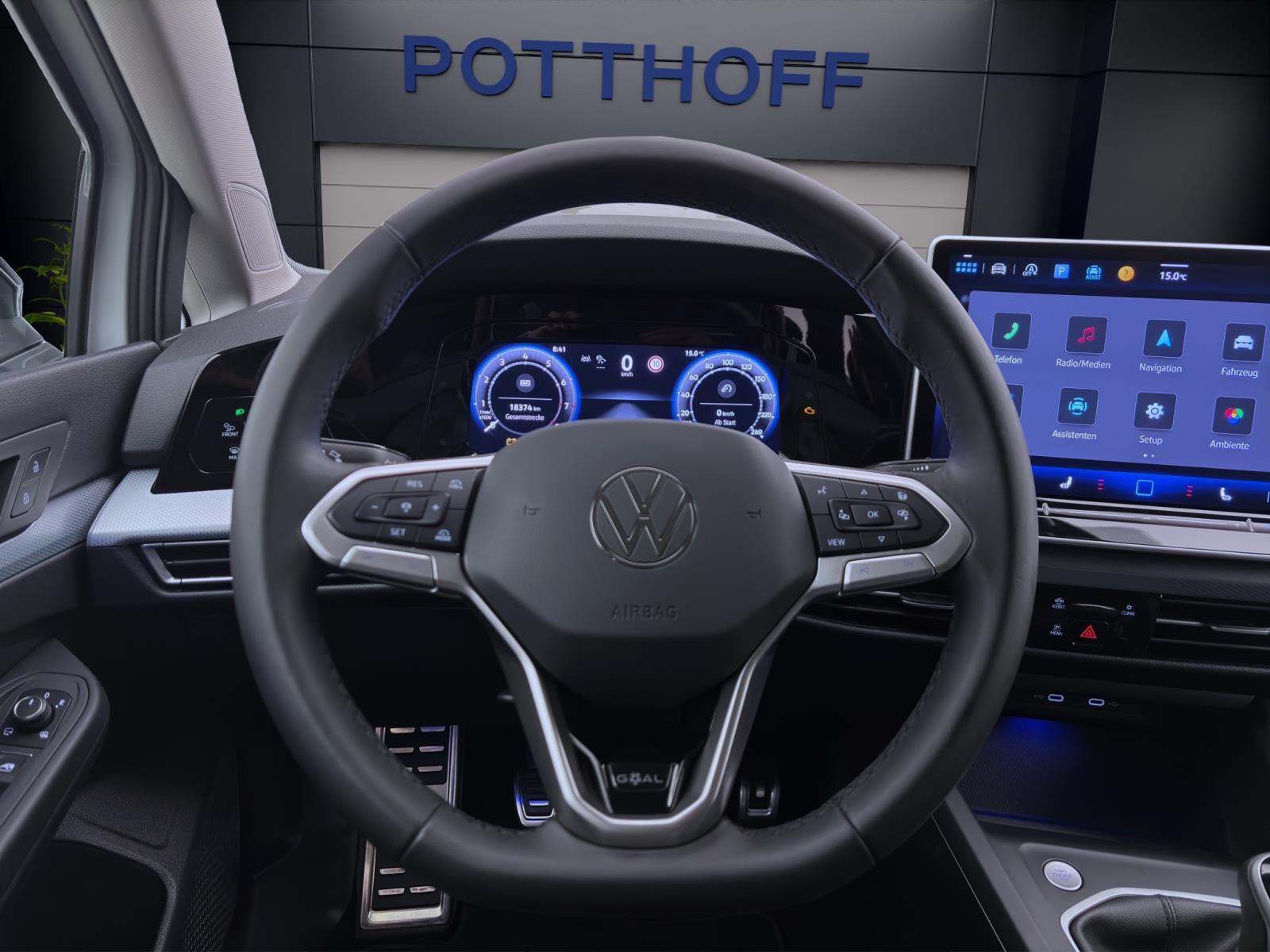 Volkswagen Golf 1.5 TSI GOAL NAVI AHK KLIMA LED