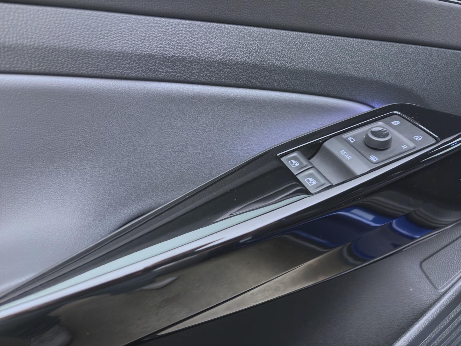 Volkswagen ID.5 PRO AHK NAVI IQ.LIGHT ACC