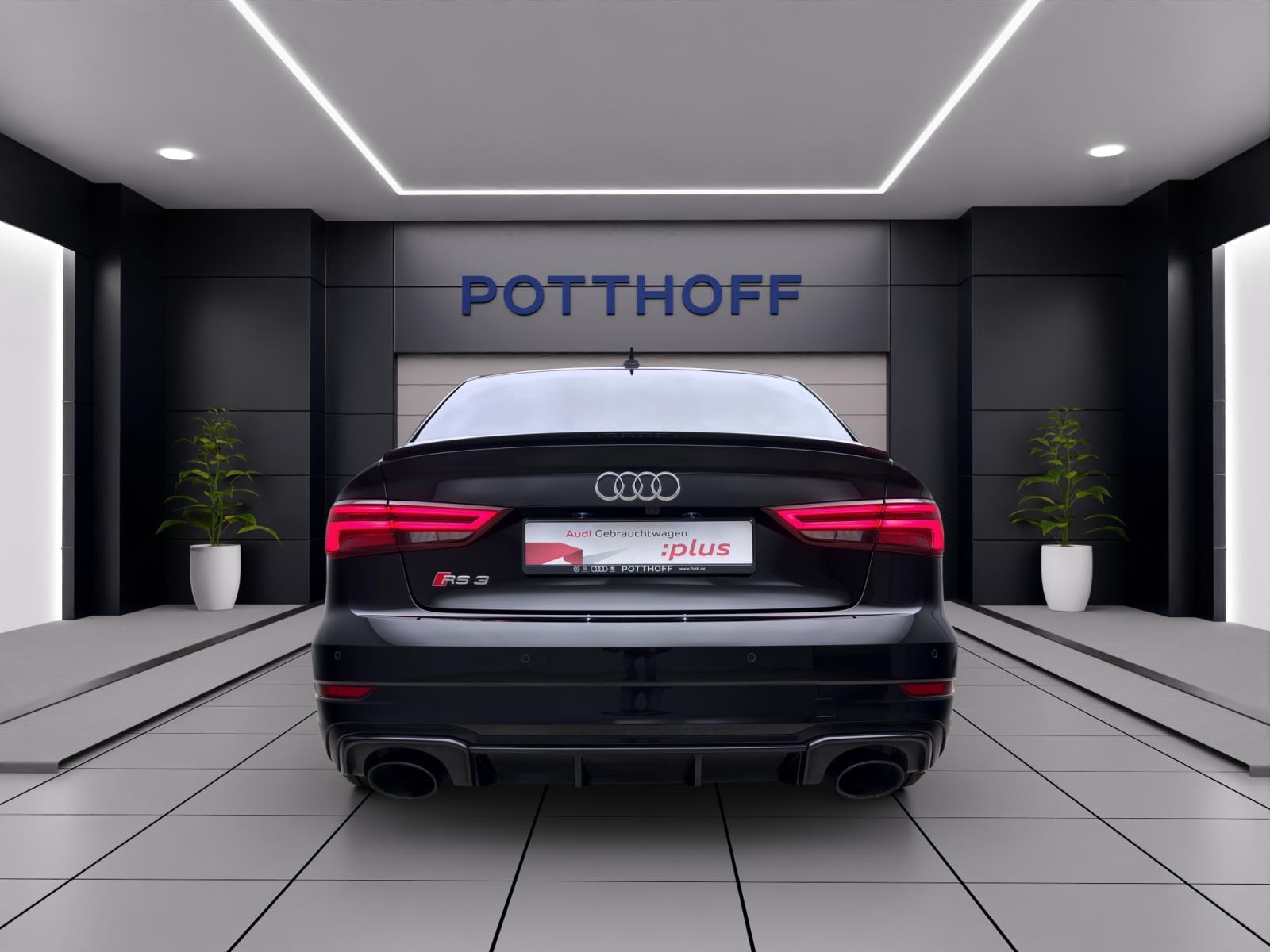 Audi RS3 Limousine ACC MATRIX PANO B&O SPORTAGA