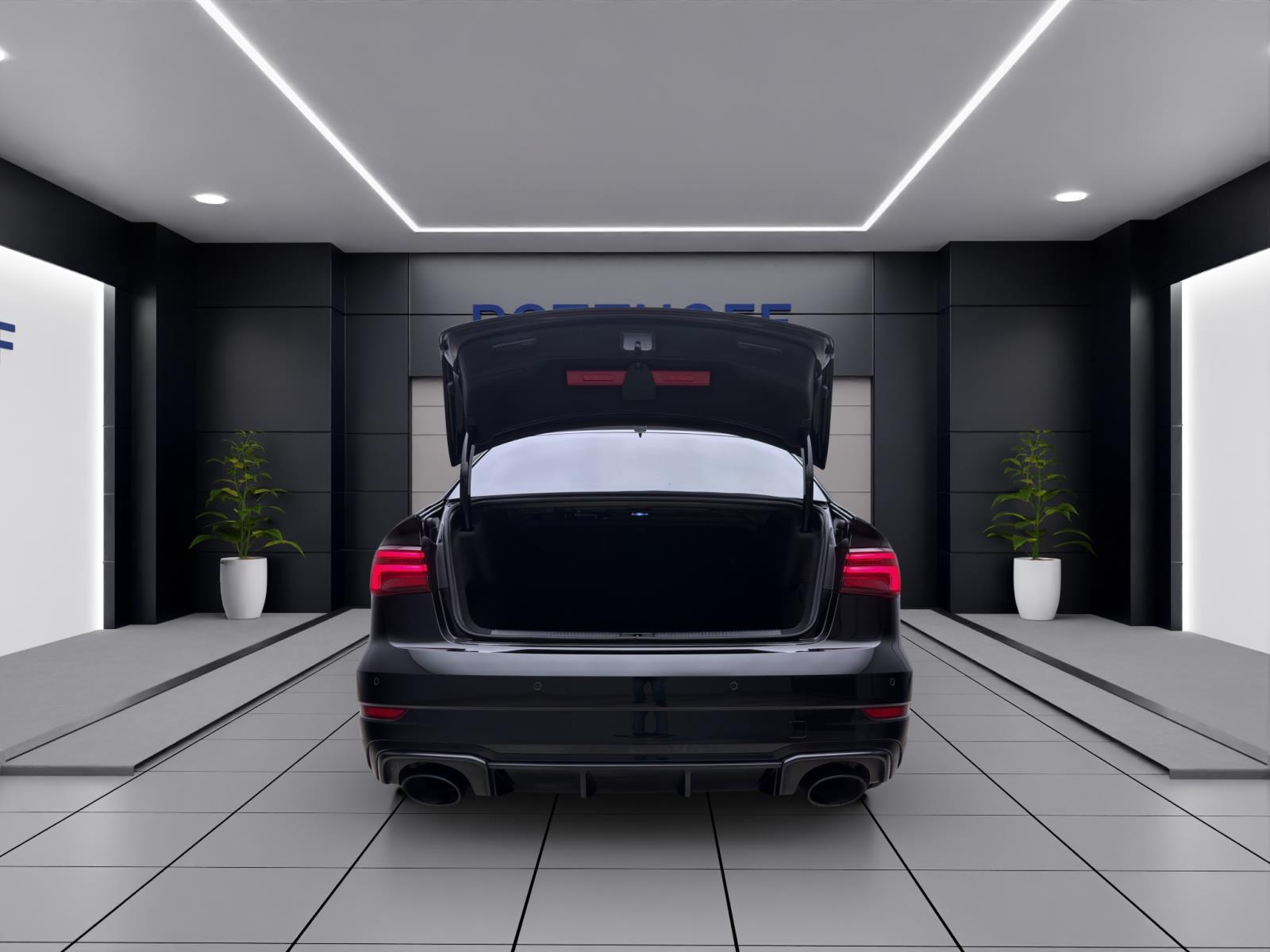 Audi RS3 Limousine ACC MATRIX PANO B&O SPORTAGA