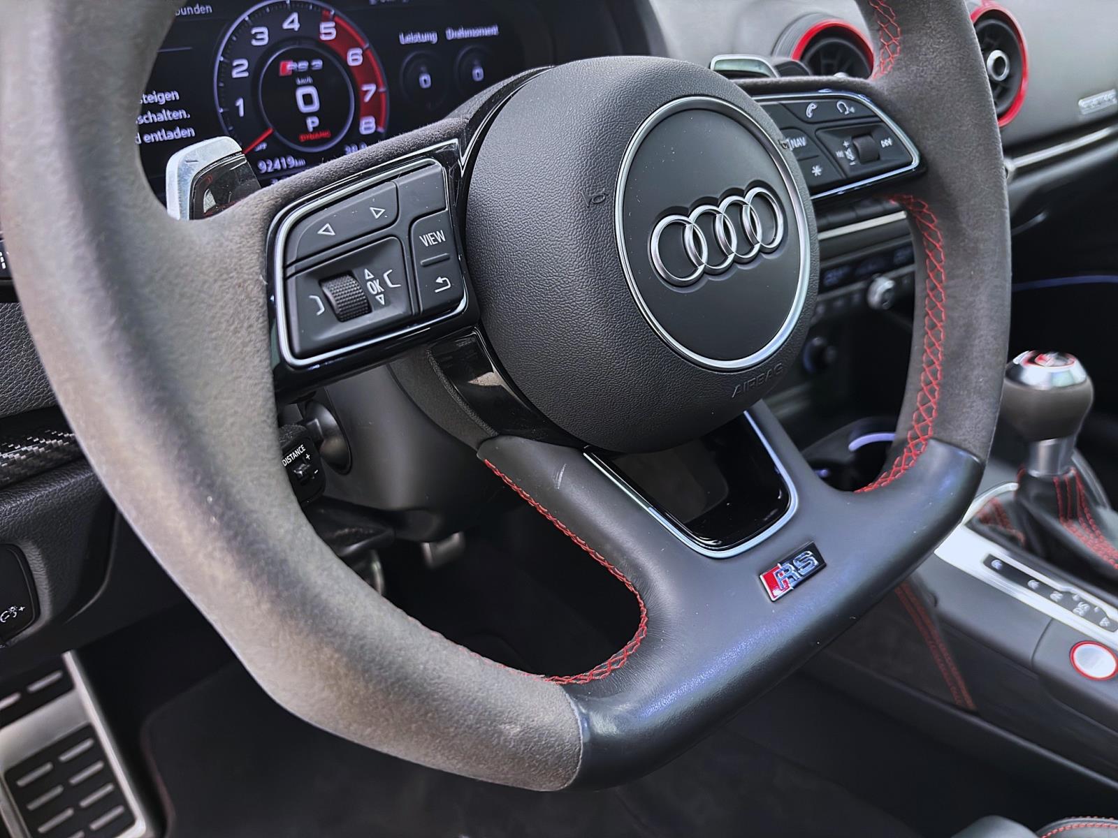 Audi RS3 Limousine ACC MATRIX PANO B&O SPORTAGA