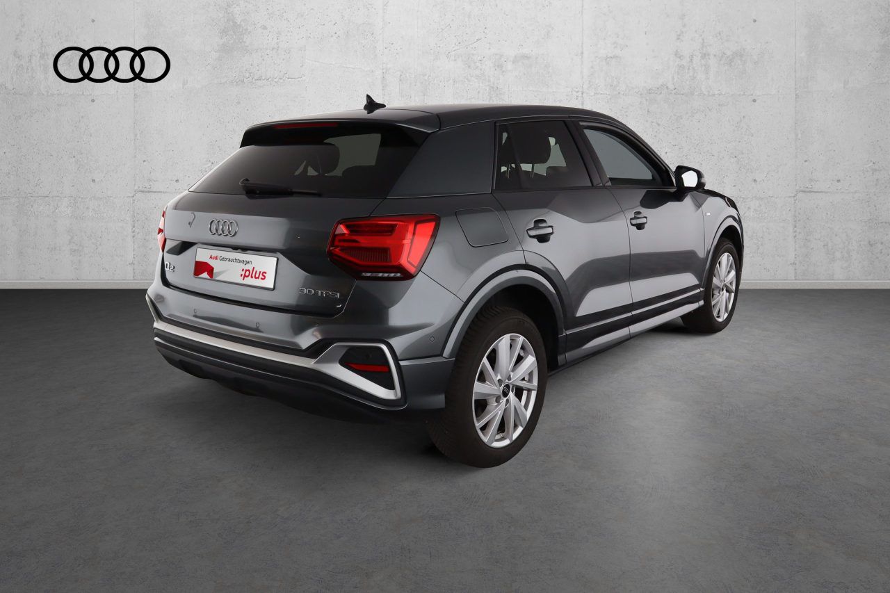 Audi Q2 30 TFSI S LINE AHK NAVI KAMERA MATRIX