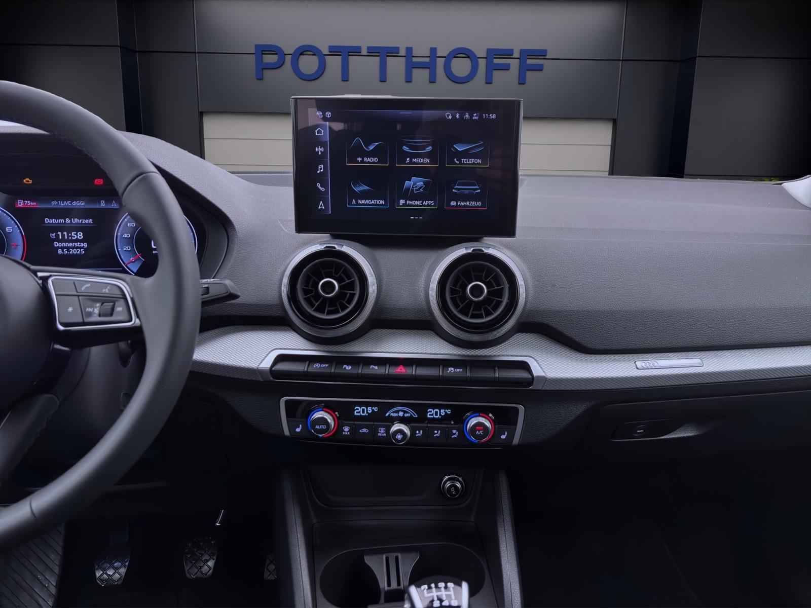 Audi Q2 30 TFSI S LINE AHK NAVI KAMERA MATRIX