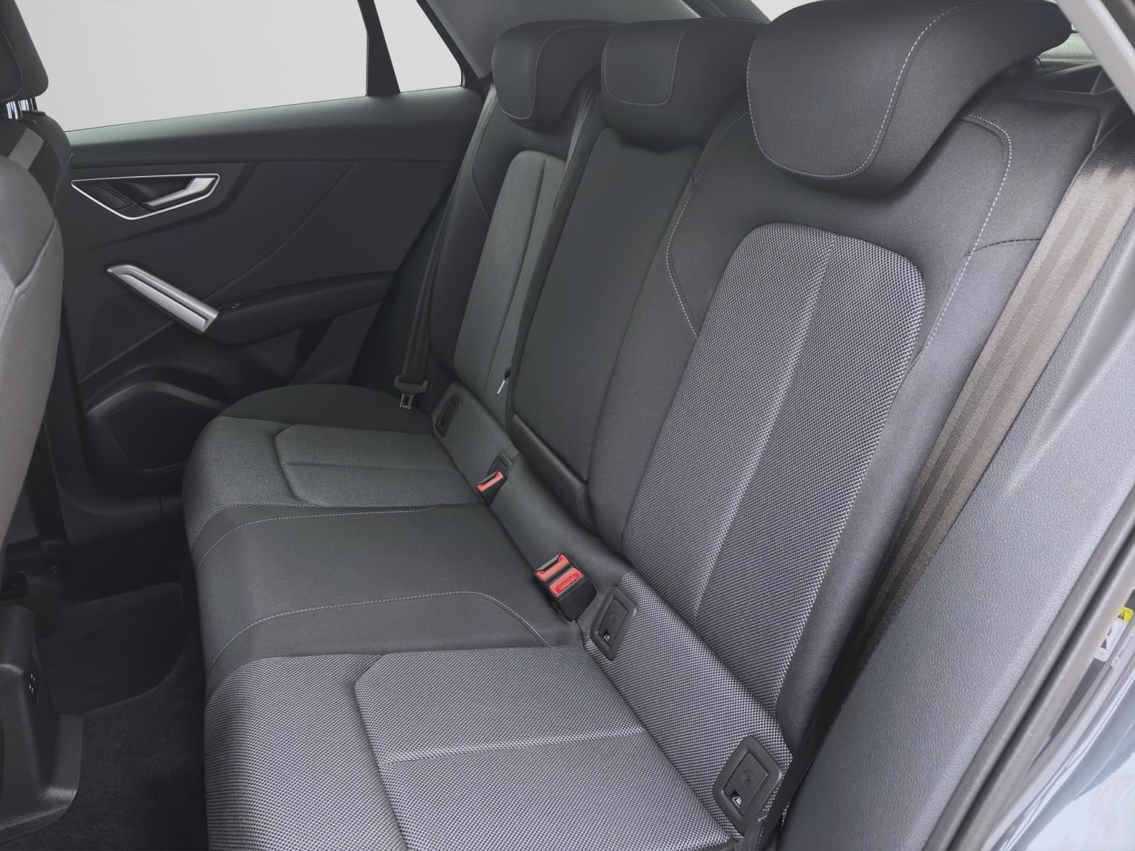 Audi Q2 35 TFSI ADVANCED AHK PDC VIRTUAL LM18