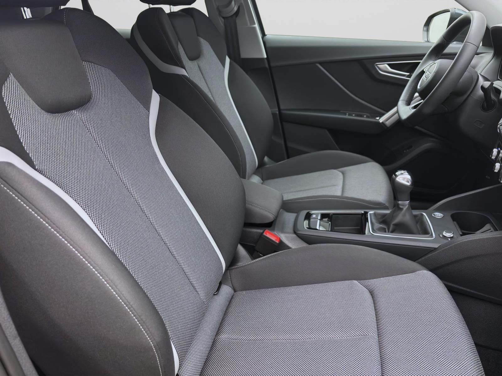 Audi Q2 35 TFSI ADVANCED AHK PDC VIRTUAL LM18