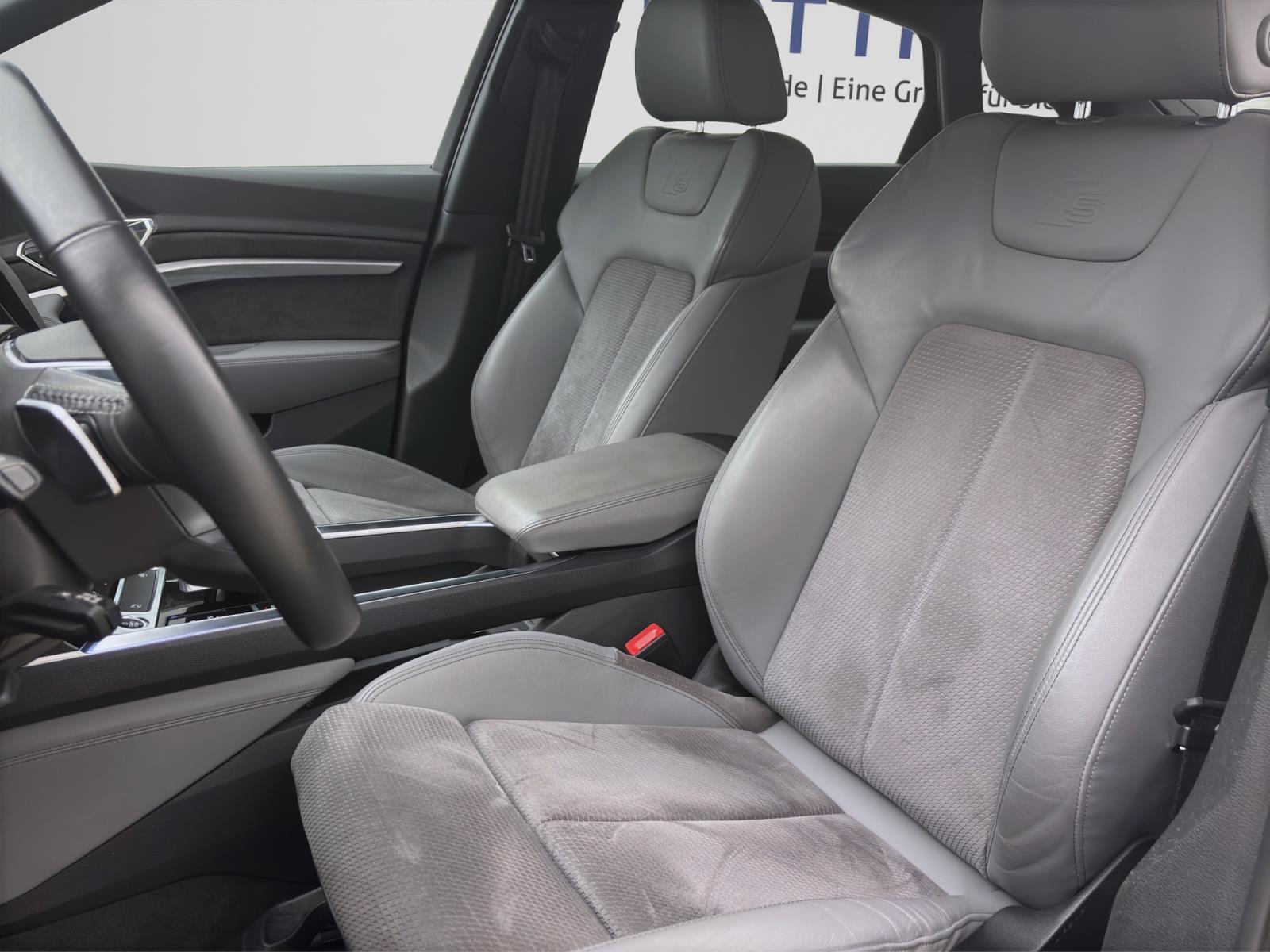 Audi e-tron Sportback 55 Q S-LINE AHK NAVI+ HuD KAMERA