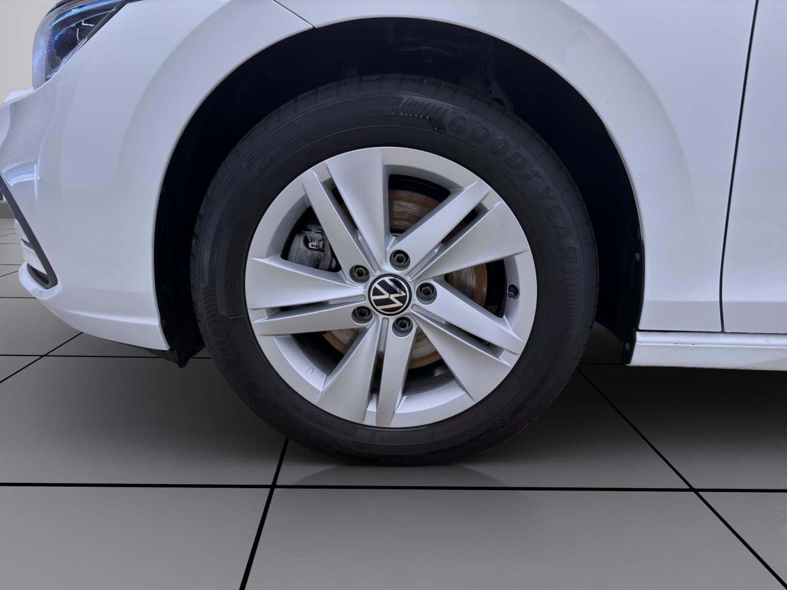 Volkswagen Golf Variant 2.0 TDI DSG LIFE NAVI KAMERA PDC