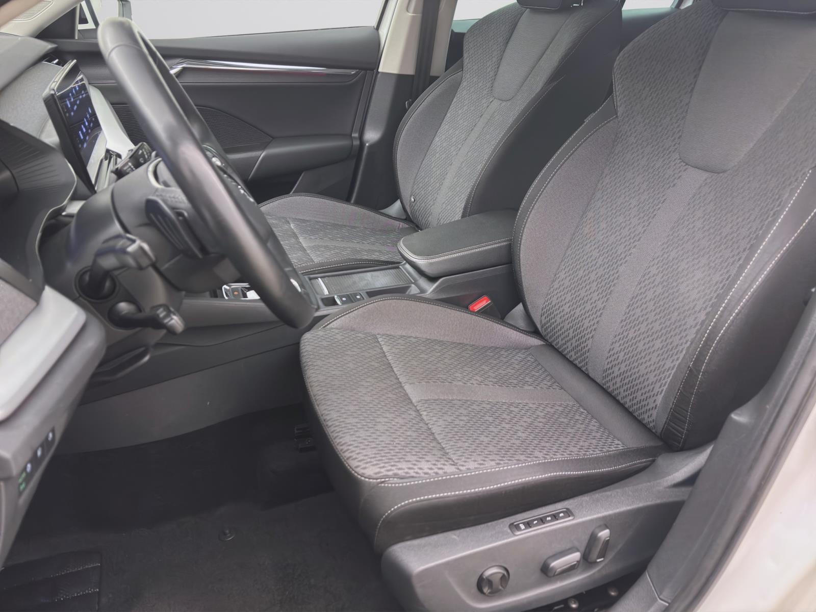 Skoda Octavia Combi 2.0 TDI DSG STYLE NAVI KAMERA ACC SITZHZG