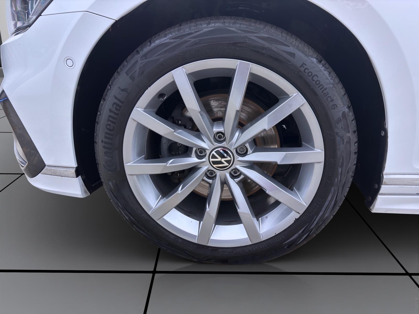 Volkswagen Passat Variant 2.0 TDI DSG BUSINESS NAVI KAMERA PDC