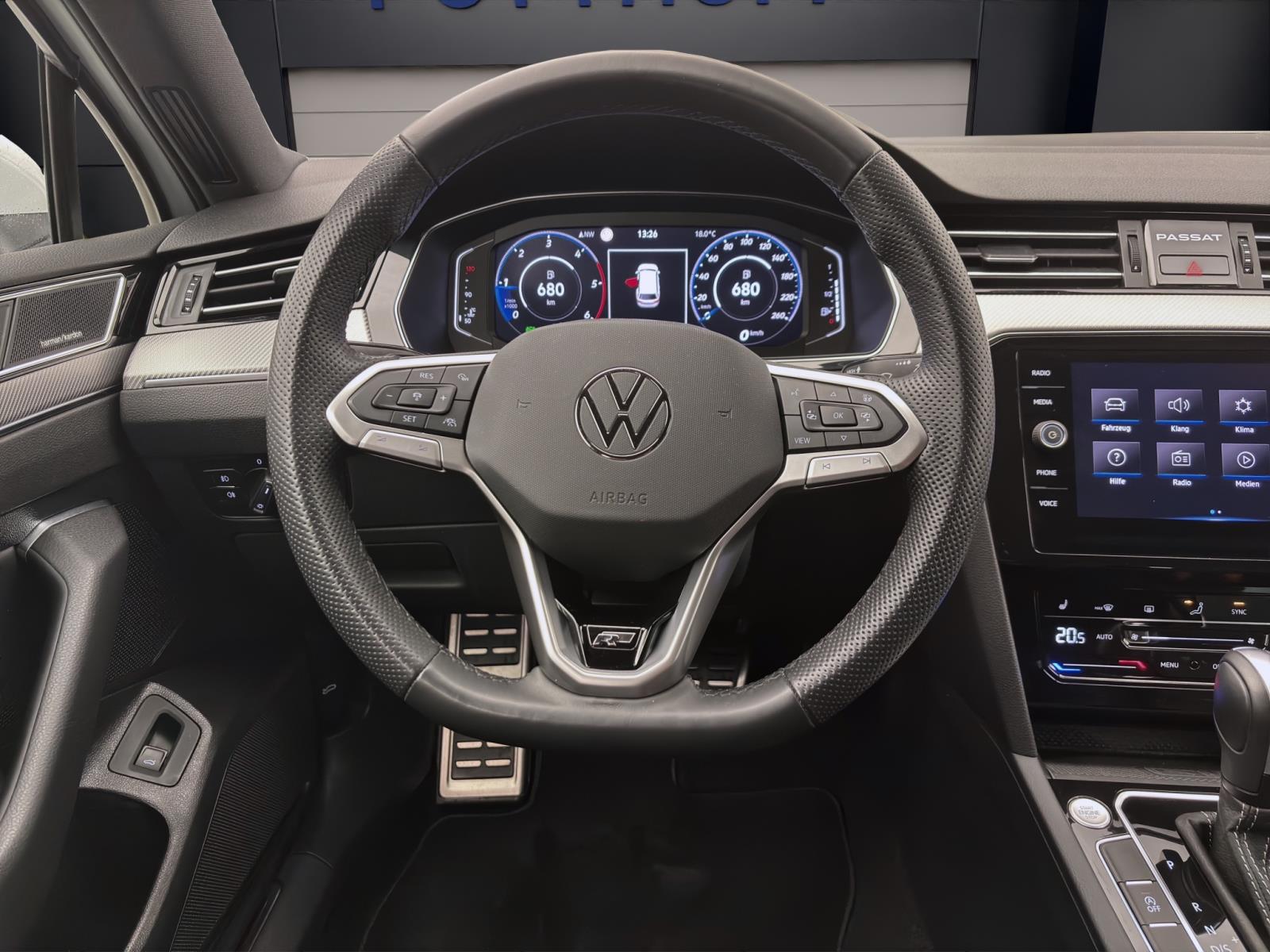 Volkswagen Passat Variant 2.0 TDI DSG BUSINESS NAVI KAMERA PDC