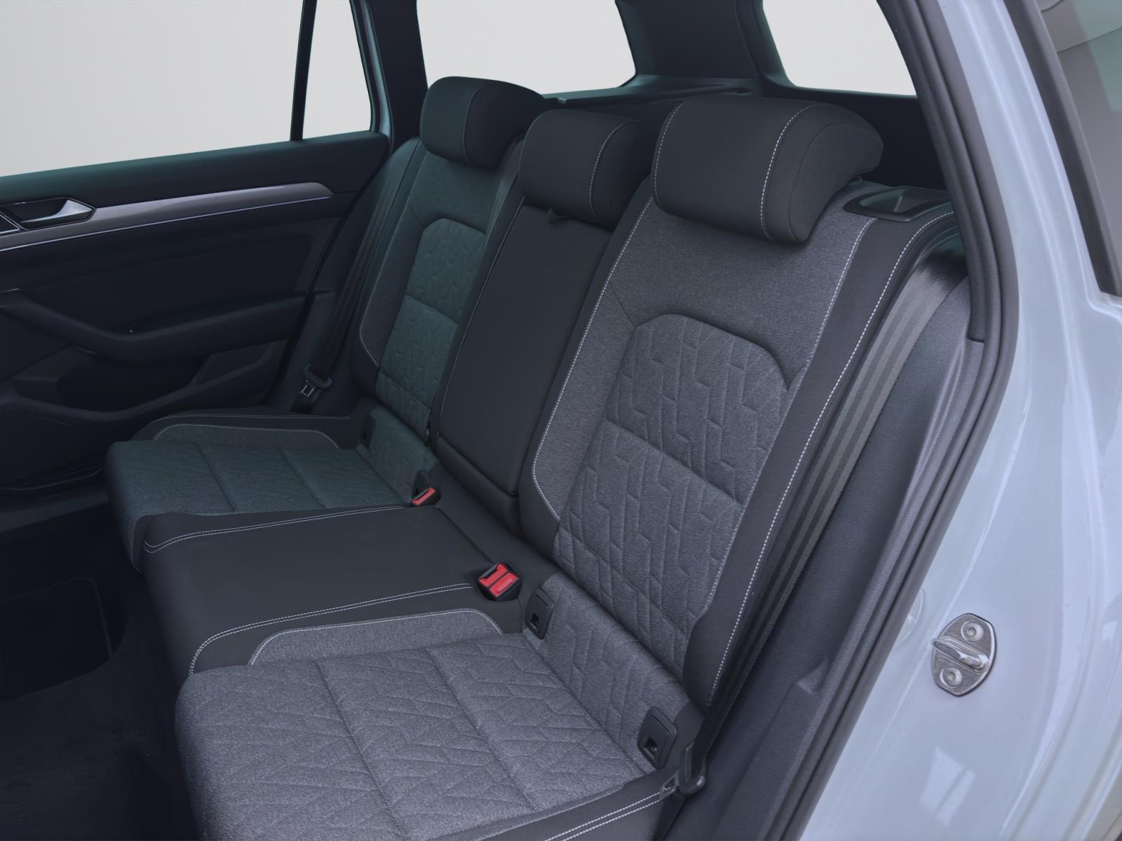 Volkswagen Passat Variant 2.0 TDI DSG BUSINESS PANO AHK KAMERA NAVI